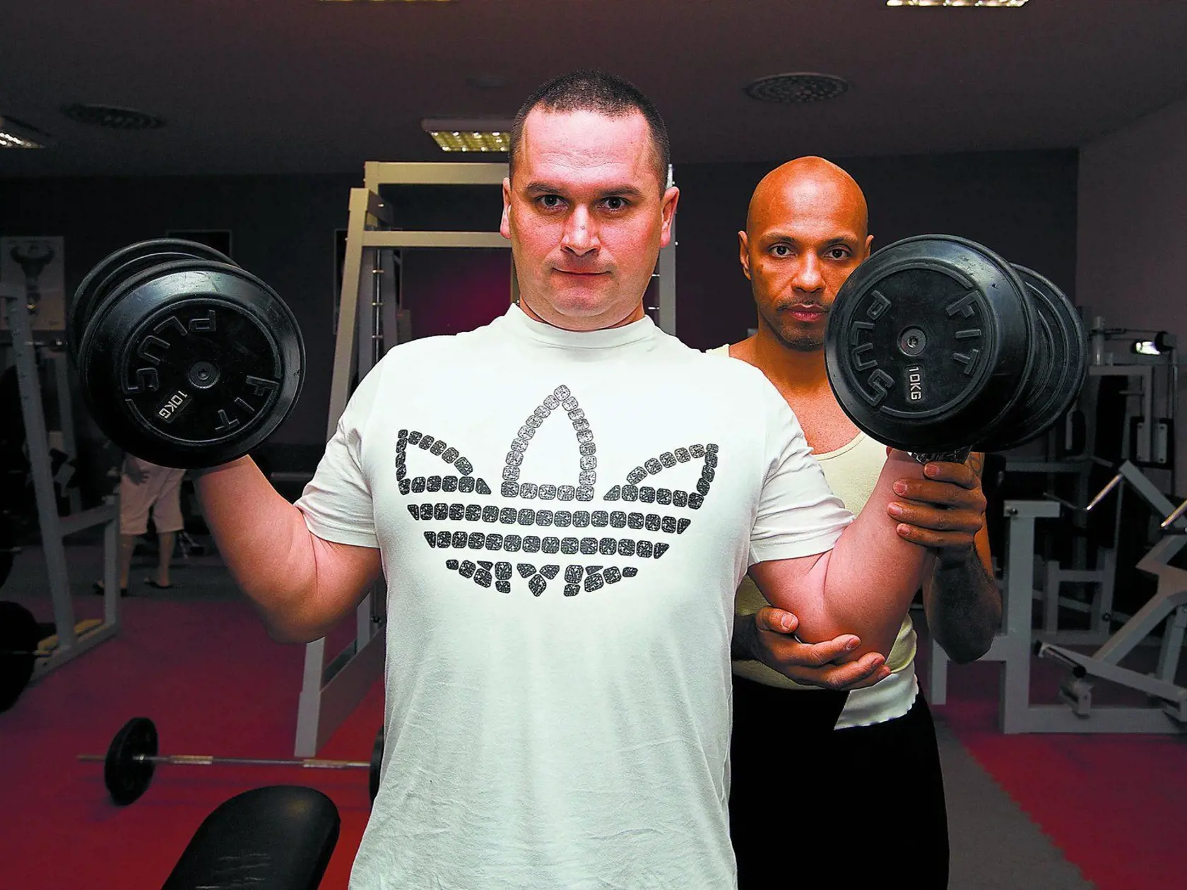 Cvik na bicepsy: Cvičte 2 série po 20 opakovaní.