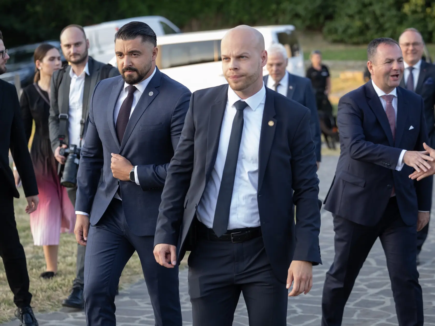 Na sviatok svätého Cyrila a Metoda sa na hrade Devín v Bratislave konali tradičné cyrilo-metodské oslavy. Pre návštevníkov bol počas celého dňa pripravený kultúrno-spoločenský program a viacero atrakcií. Večerný program bol vyhradený pre predstaviteľov štátu a pozvaných hostí. Na snímke je Pavol Gašpar.