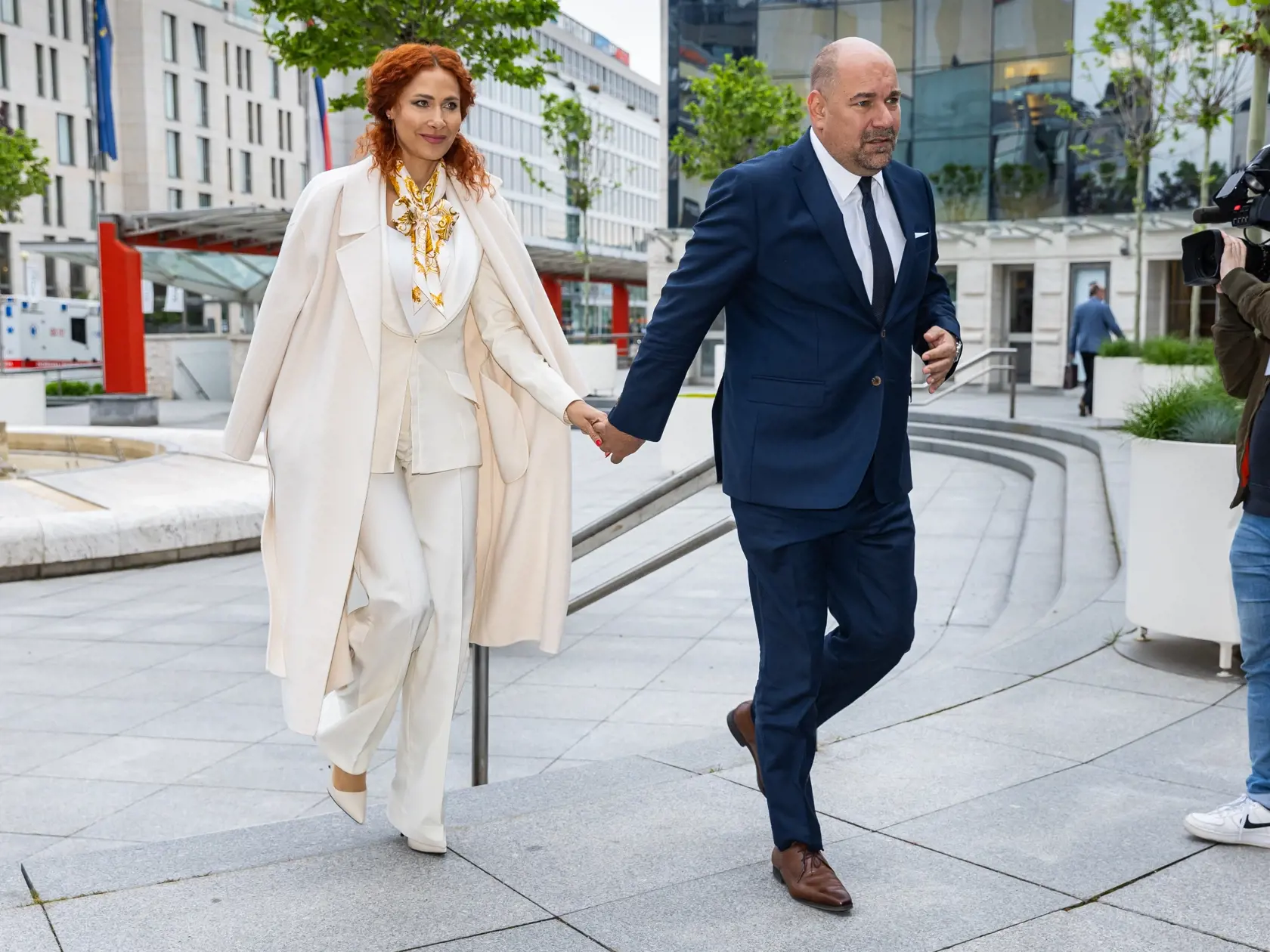 Oslava 75. výročia založenia Hudby ministerstva vnútra SR v budove Slovenského národného divadla v Bratislave.  Na snímke Dušan Keketi s manželkou.
