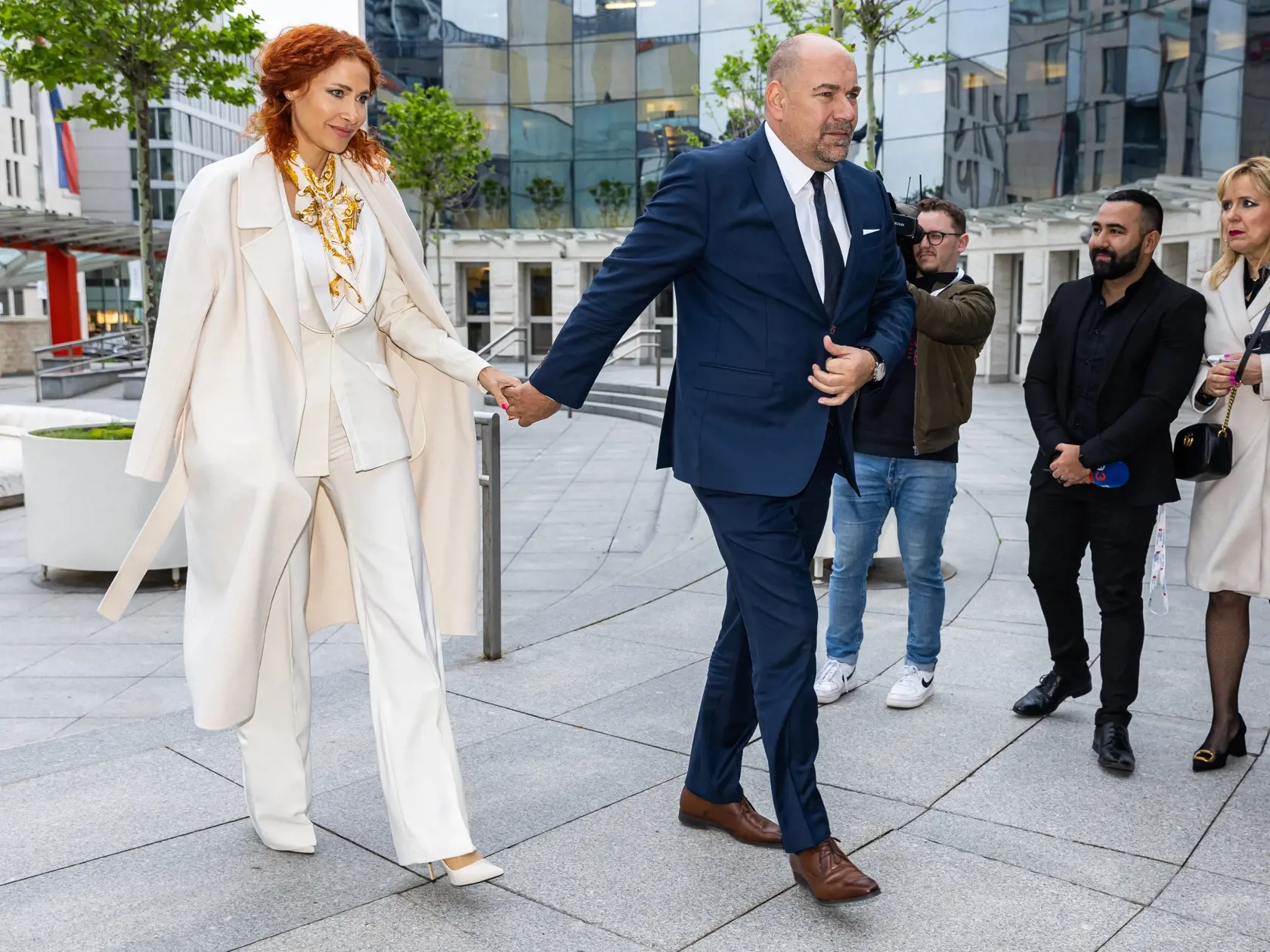 Oslava 75. výročia založenia Hudby ministerstva vnútra SR v budove Slovenského národného divadla v Bratislave.  Na snímke Dušan Keketi s manželkou.
