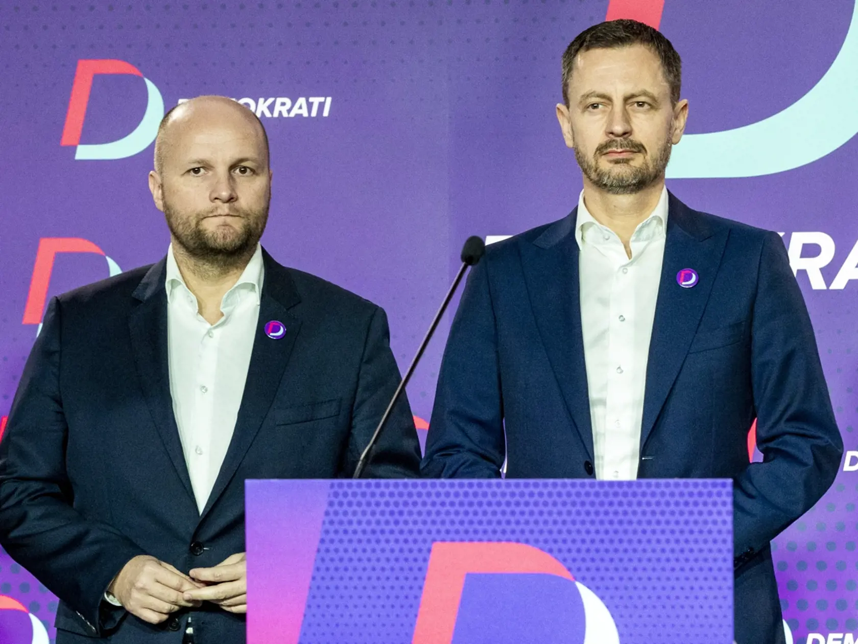 Tlačová konferencia Eduarda Hegera. Na snímke je Eduard Heger, Miroslav Kollár a Jaroslav Nad’. 