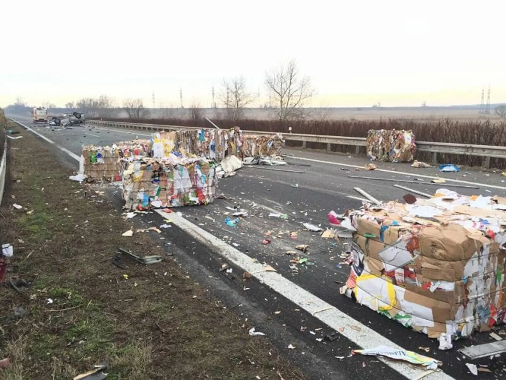 Havária zablokovala diaľnicu D2 v smere do Bratislavy.