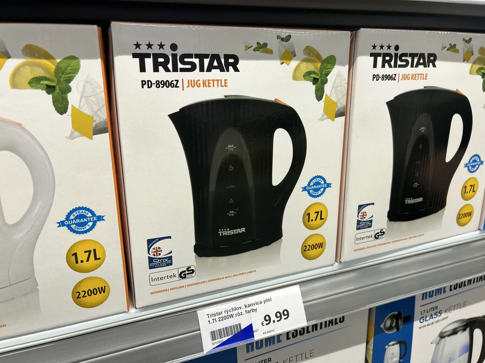 Návštevníkom obchodu dnes Action predstavil svoju ponuku rôznorodých výrobkov zo 14 produktových kategórií (od hračiek a náradia cez záhradkárske potreby až po DIY a trvanlivé jedlo) za tie najnižšie ceny.