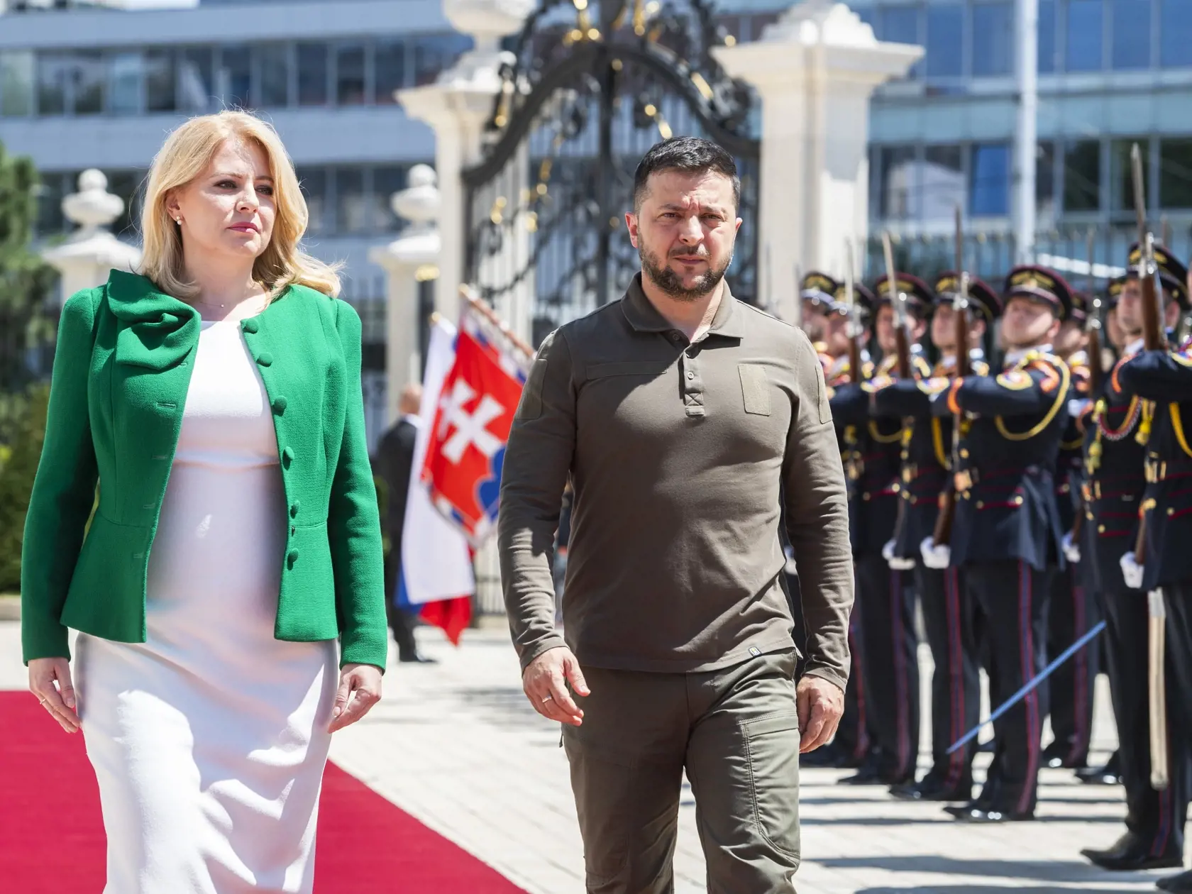 Na Slovensko pricestoval ukrajinský prezident Volodymyr Zelenskyj.