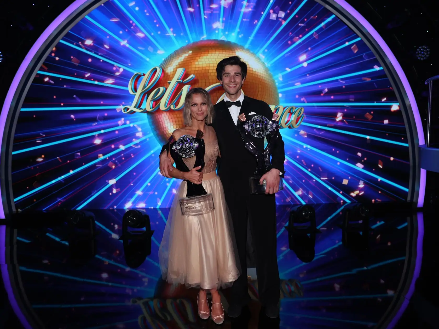 Kráľom a kráľovnou 10. série Let's Dance sa stali Kristián Baran a Dominika Rošková. Hodili by sa k sebe, čo poviete?