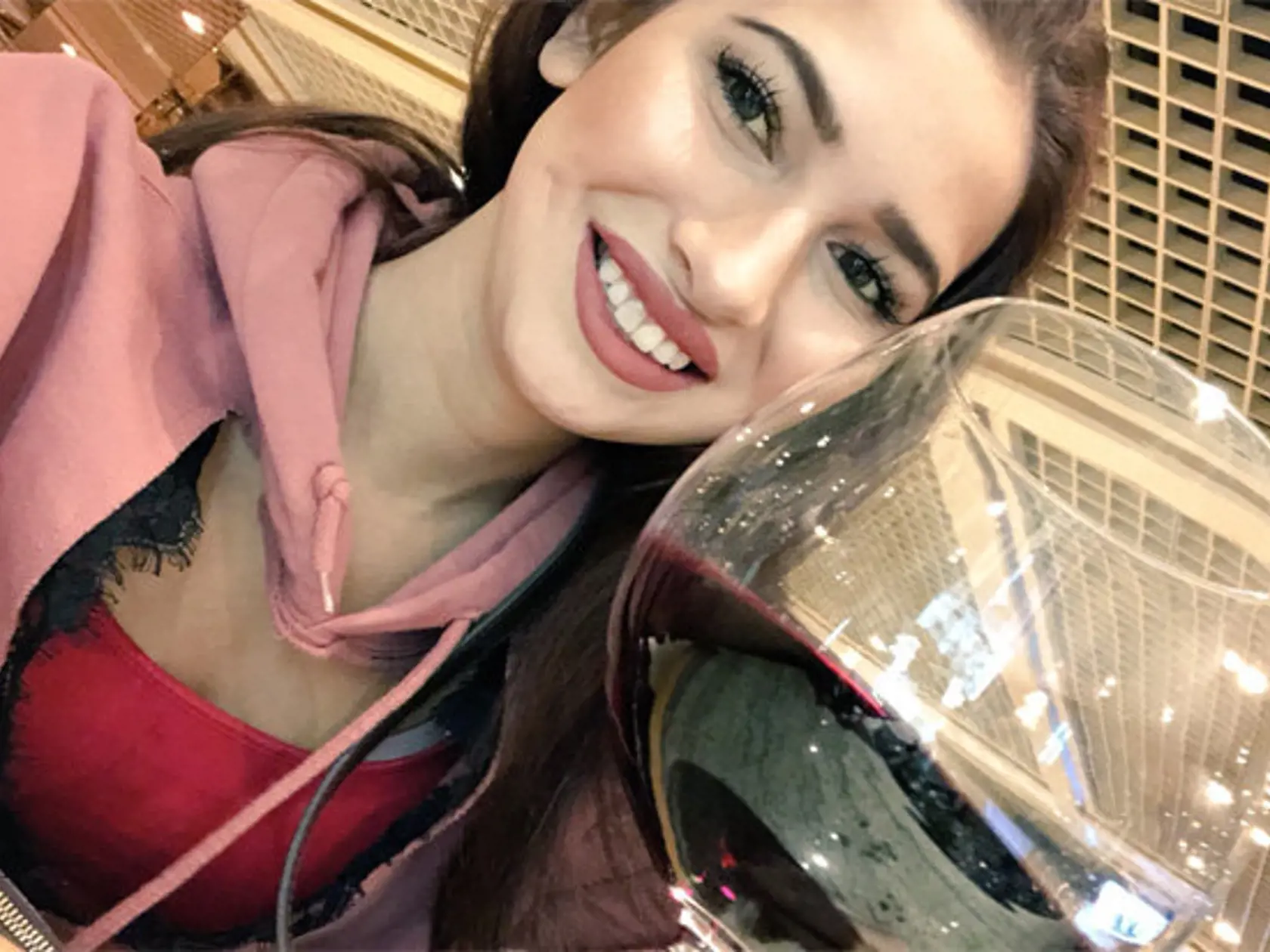 Pornohviezda Olivia Nova (†20) zomrela vo veľmi mladom veku.