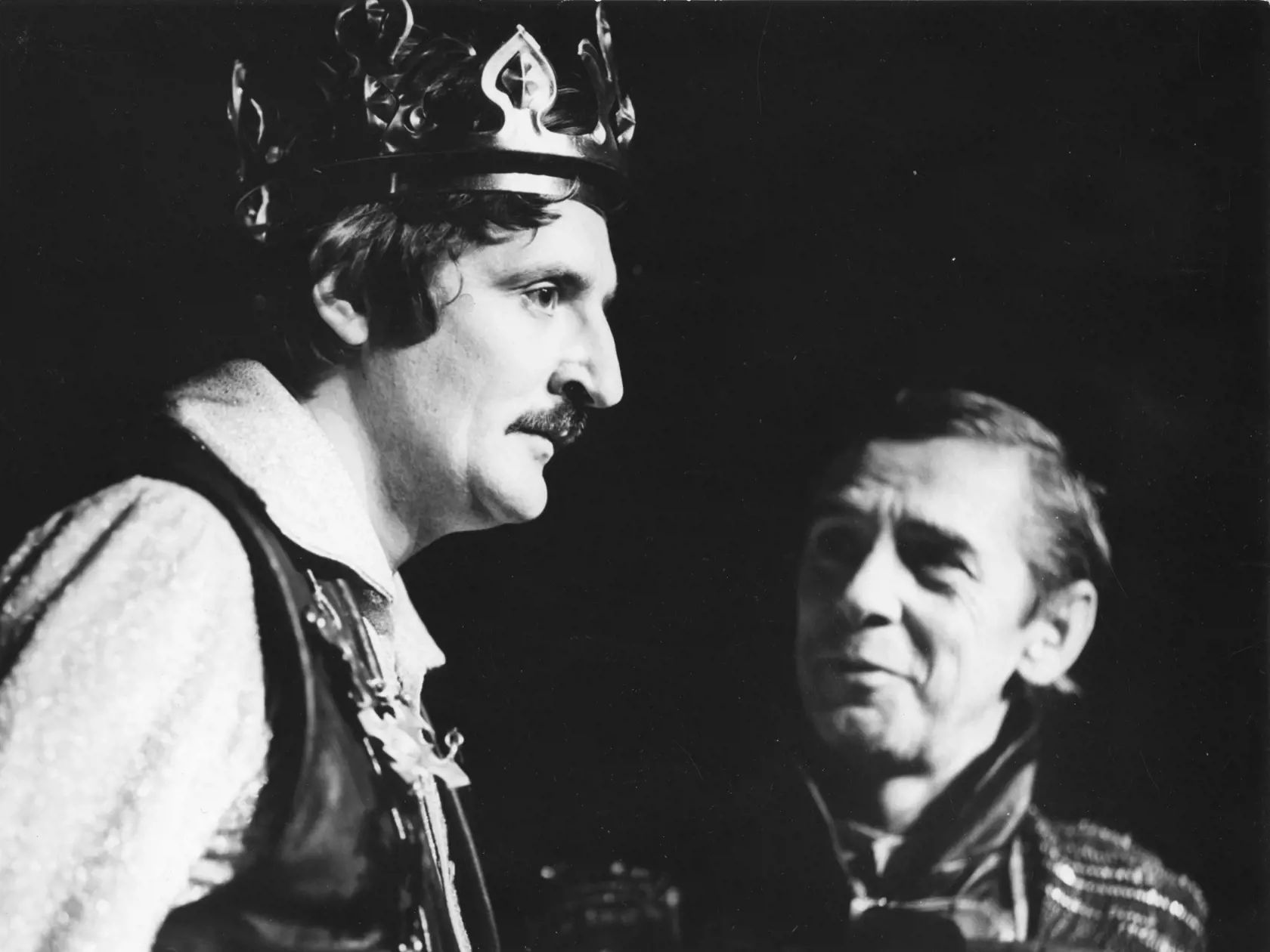 Richard III. z roku 1980. Na snímkeMartin Huba s Ivanom Mistríkom.
