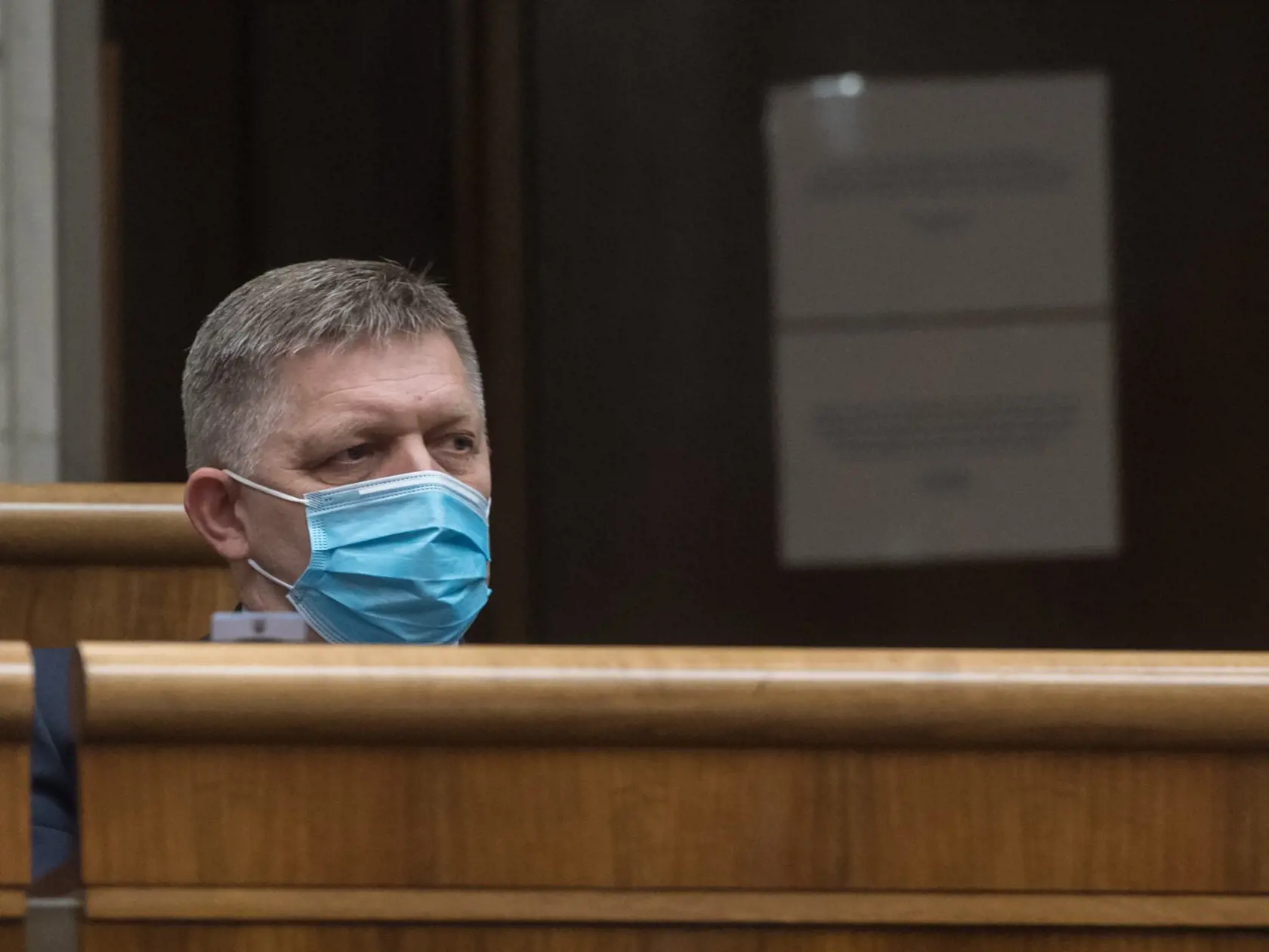 Na snímke opozičný poslanec Robert Fico (SMER-SD) počas 18. schôdze parlamentu v Bratislave v utorok 24. novembra 2020. FOTO TASR - Martin Baumann