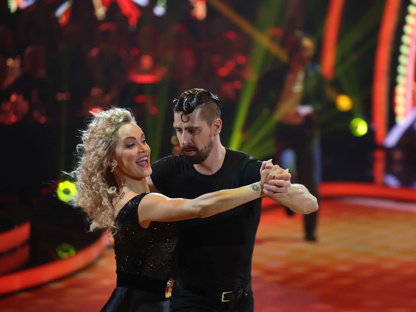 Šieste kolo Let's Dance. Na snímke Peter Sagan a Eliška Lenčešová.