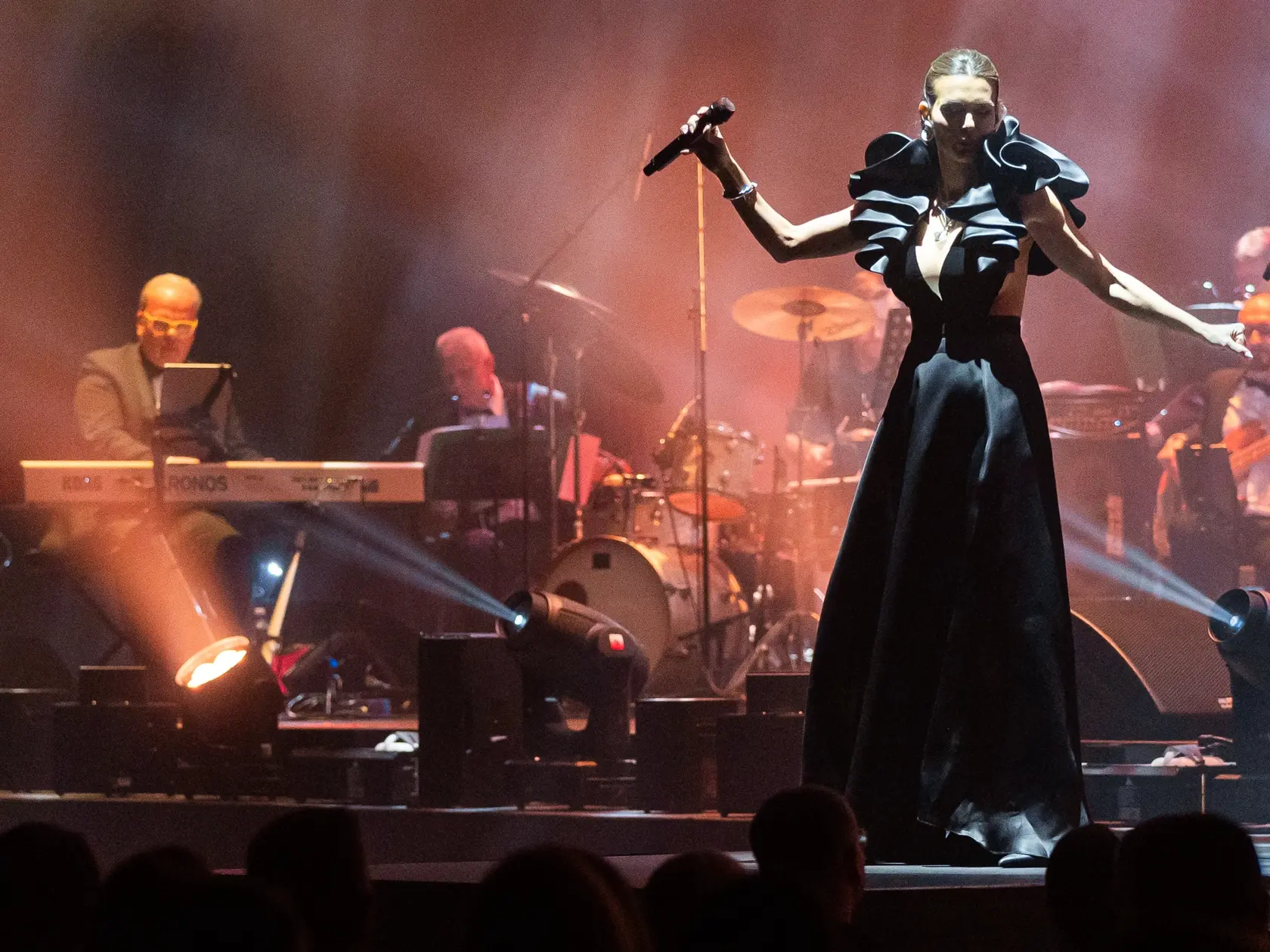 Koncert pod názvom “BOND GIRL ORCHESTRA LIVE SHOW” v Bratislave. Na snímke Martina Schindlerová. 