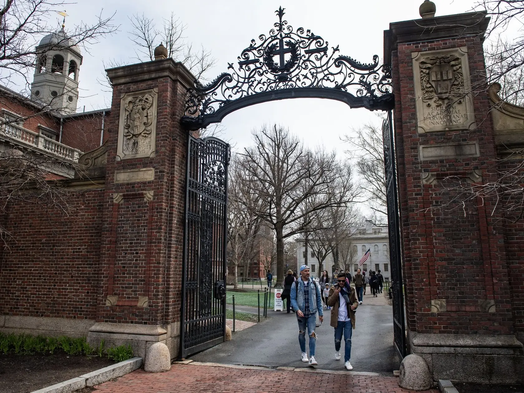 Pojem medzi svetovými univerzitami: Harvard bol založený užv roku 1636, medzi jeho absolventov patrí až 162 držiteľov Nobelovej ceny.