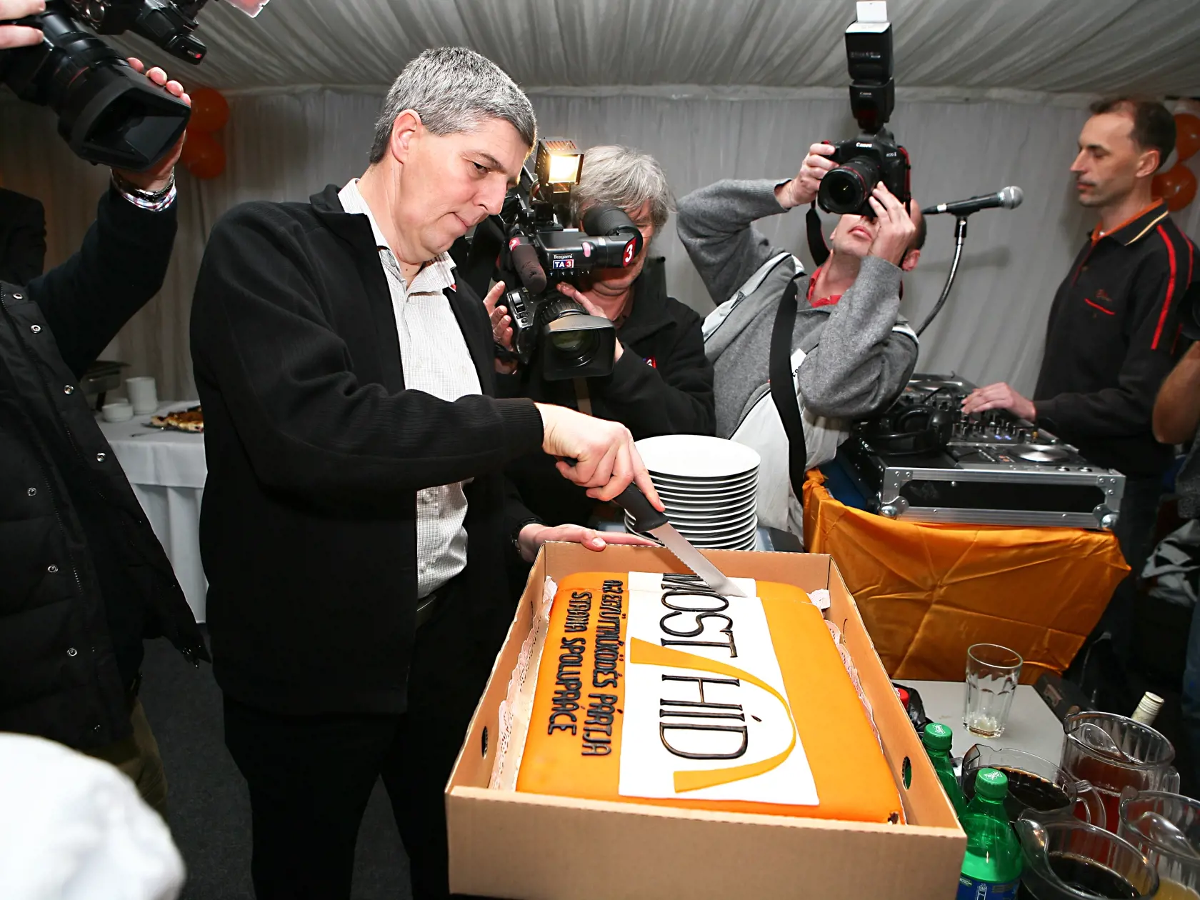 volby 2012, Most-Hid, torta