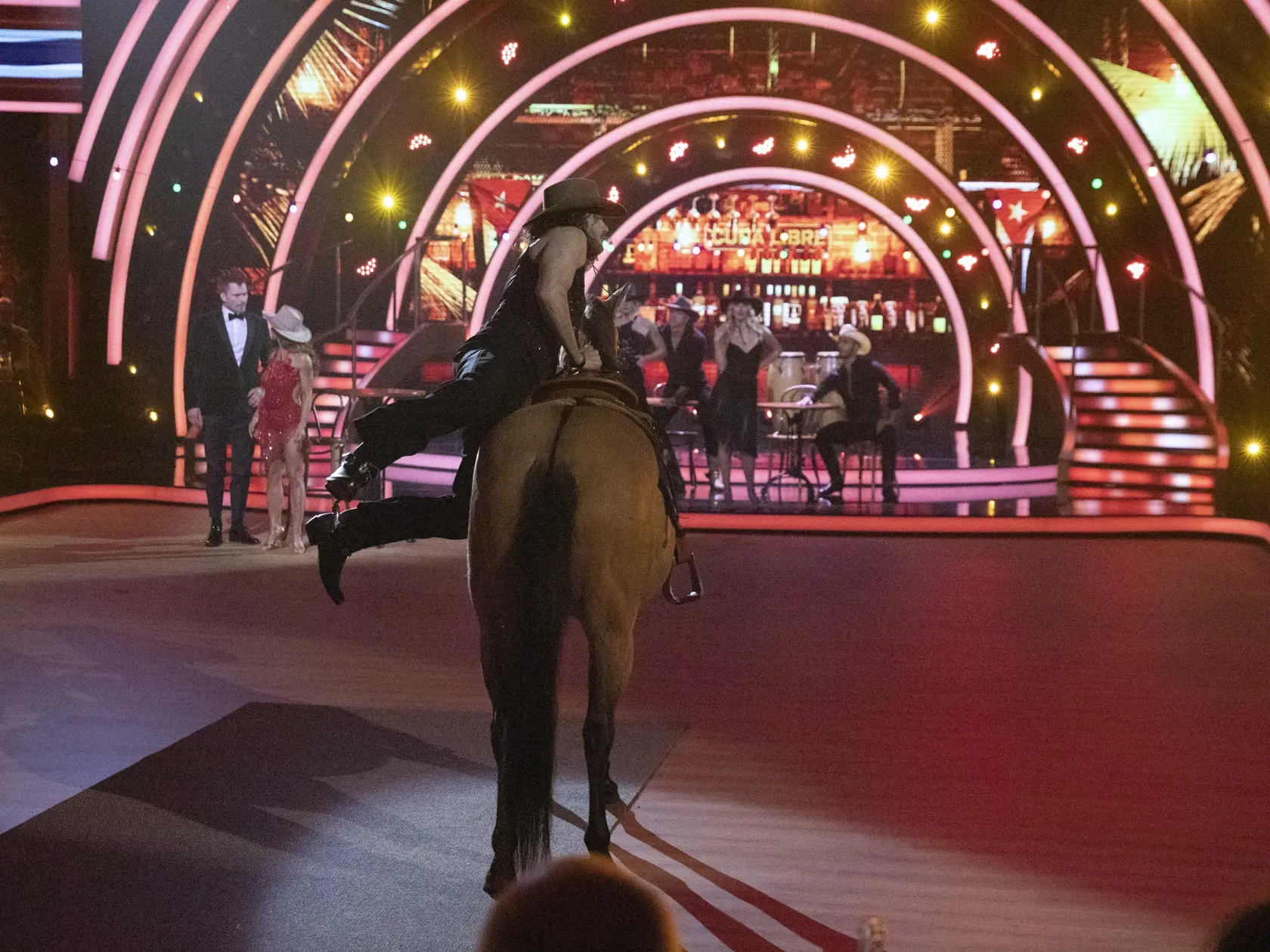 Na snímke je tanečná šou Let’s Dance 2023 
a herec Mario Cimarro s tanečnicou Vandou Polákovou.
