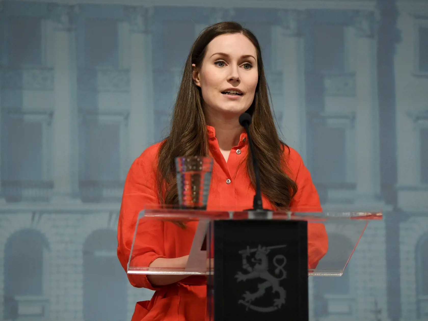 Fínska premiérka Sanna Marinová informuje o situácii v súvislosti s pandémiou nového koronavírusu v krajine.