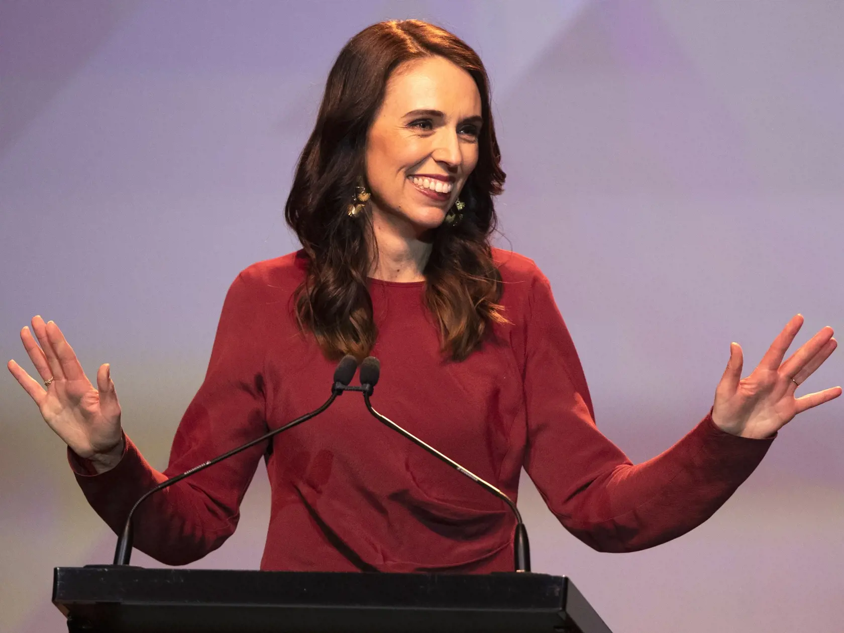 Vďaka efektívnemu boju proti koronavírusu mohla premiérka Jacinda Ardernová 5. októbra vyhlásiť, že Nový Zéland porazil koronavírus.