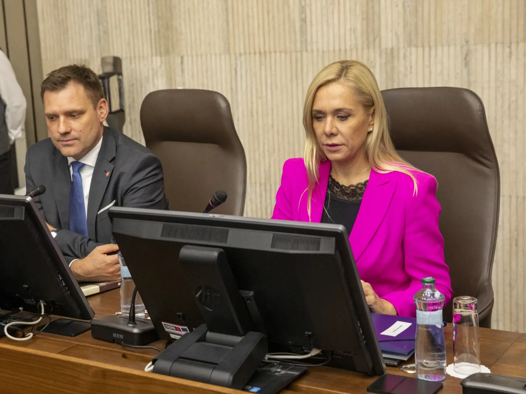 Na snímke je 2. schôdza úradu vlády Slovenskej republiky.
Tomáš Taraba, Denisa Saková,