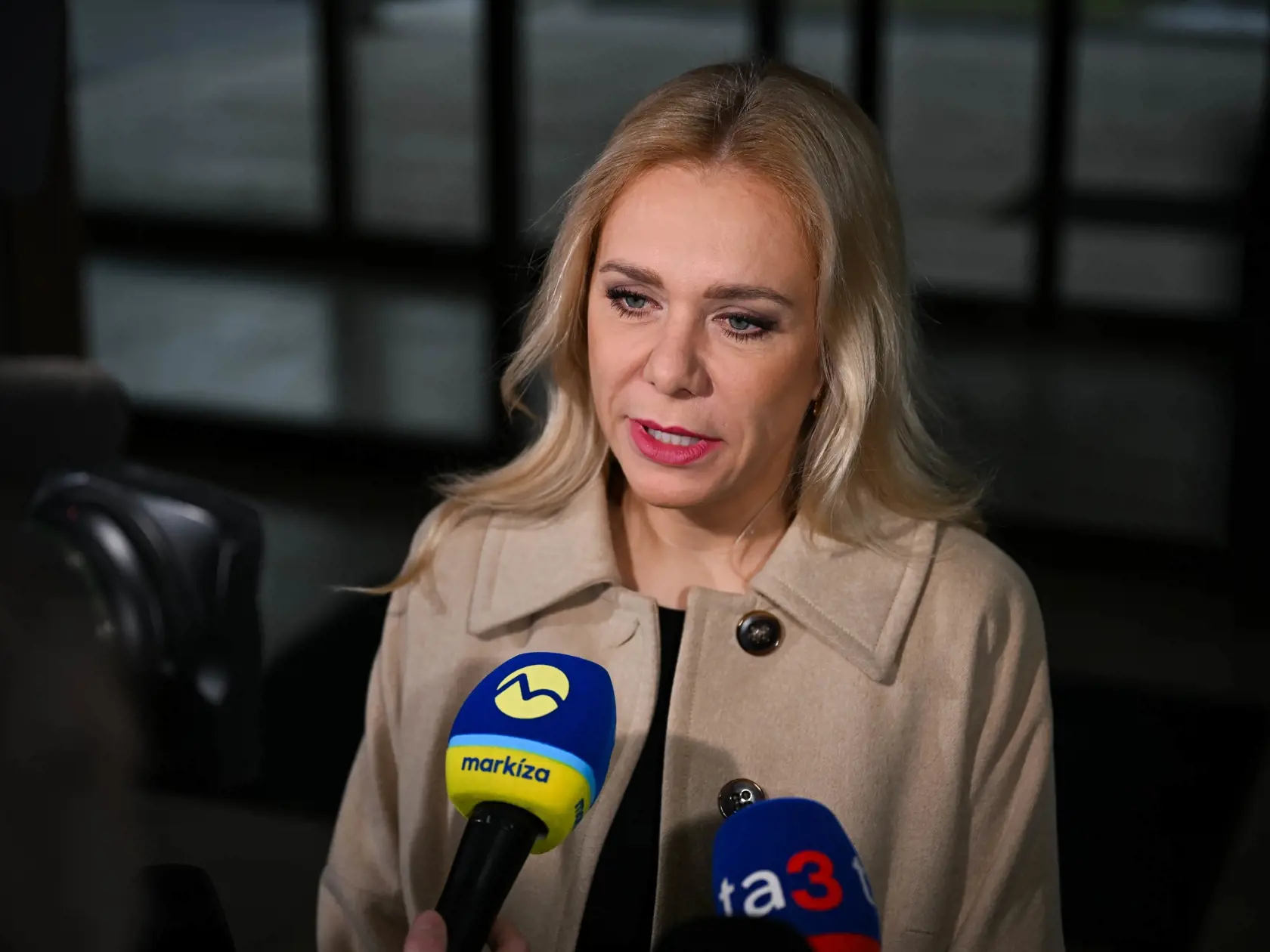 Na snímke podpredsedníčka vlády a ministerka hospodárstva SR Denisa Saková (Hlas-SD) počas príchodu na 14. rokovanie vlády SR 1. februára 2024 v Bratislave. FOTO TASR - Pavol Zachar