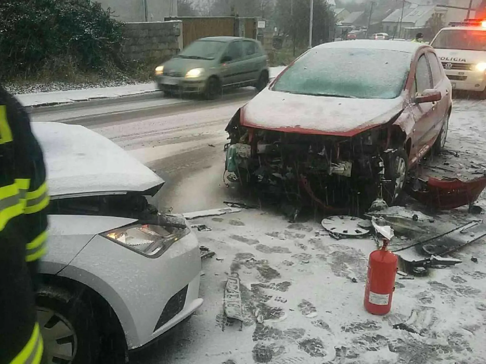 Hodinové zápchy zo Stupavy spôsobila ranná nehoda v Lamači.