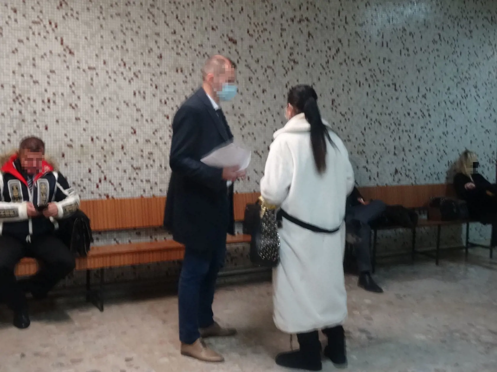 V rozhovore so zastupujúcim obhajcom, keďže jej advokátka sa ospravedlnila.