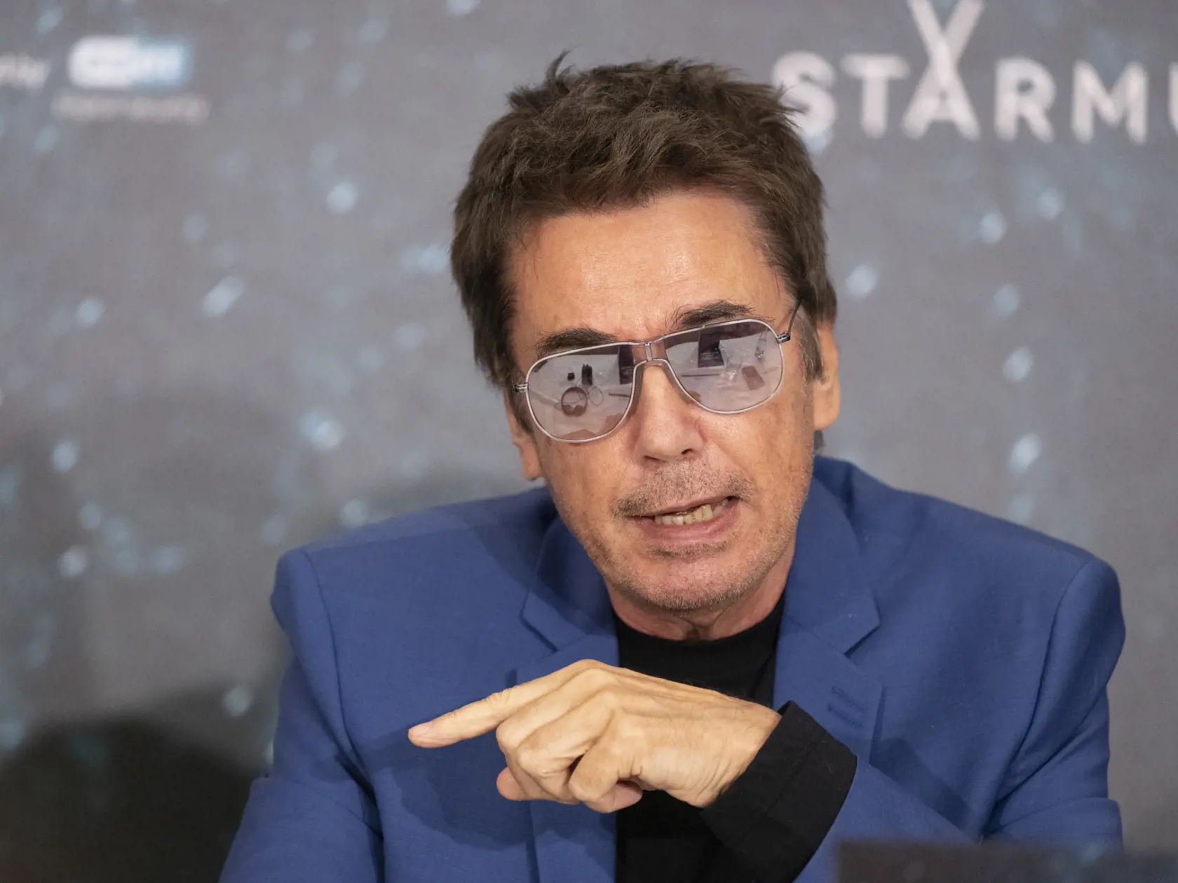 Na snímke francúzsky hudobník, skladateľ a priekopník elektronickej hudby Jean-Michel Jarre.