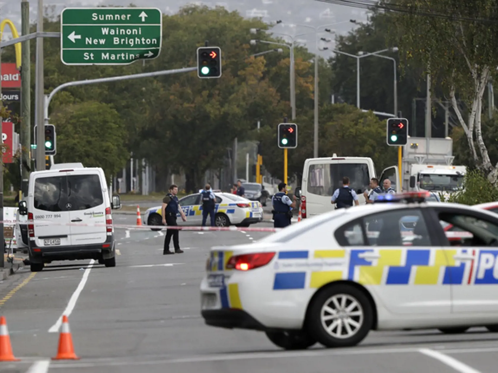 Streľba v dvoch mešitách v novozélandskom meste Christchurch si vyžiadala 50 obetí.