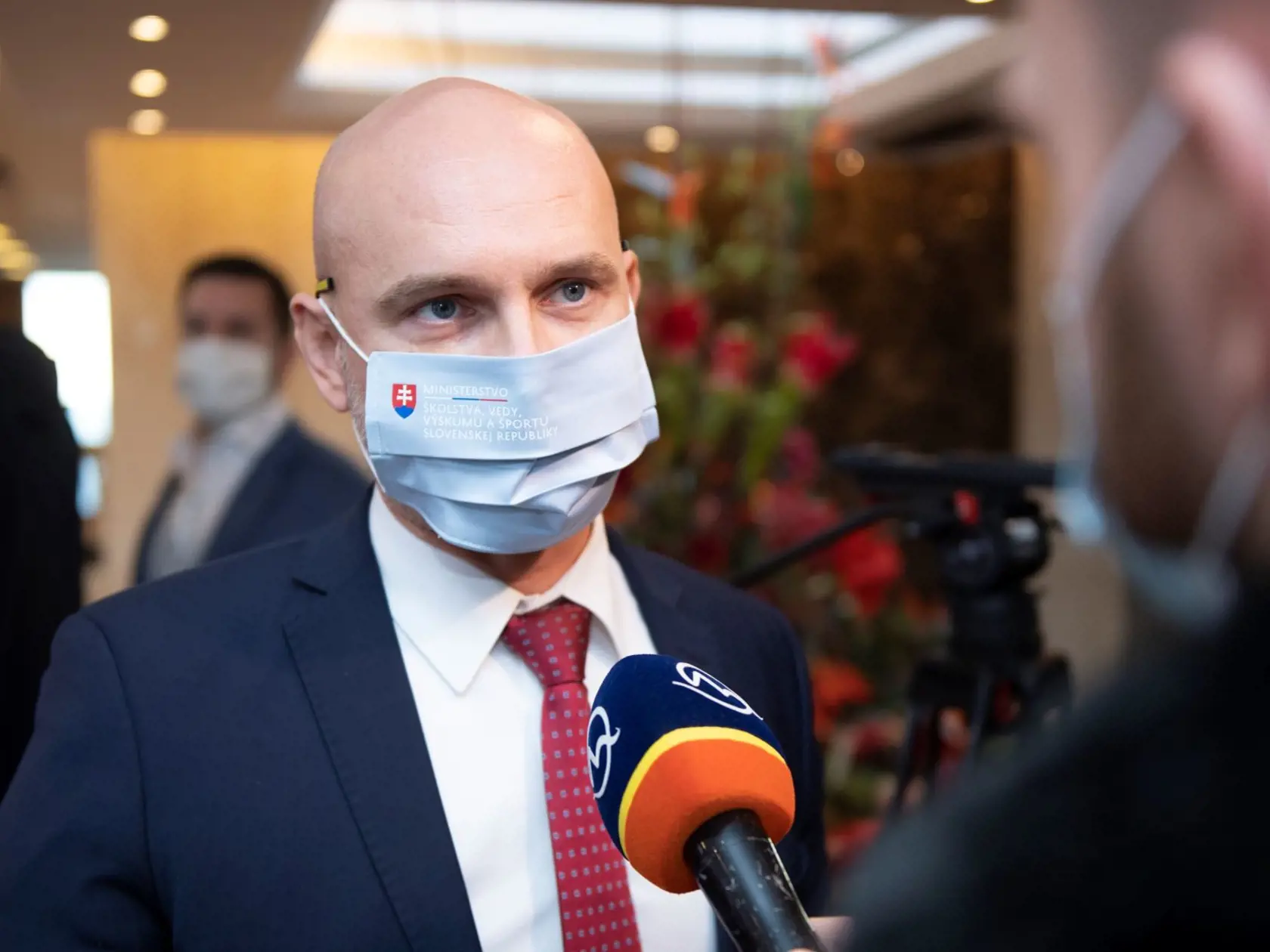 Branislav Gröhling sa konečne dohodol s premiérom na otváraní škôl.