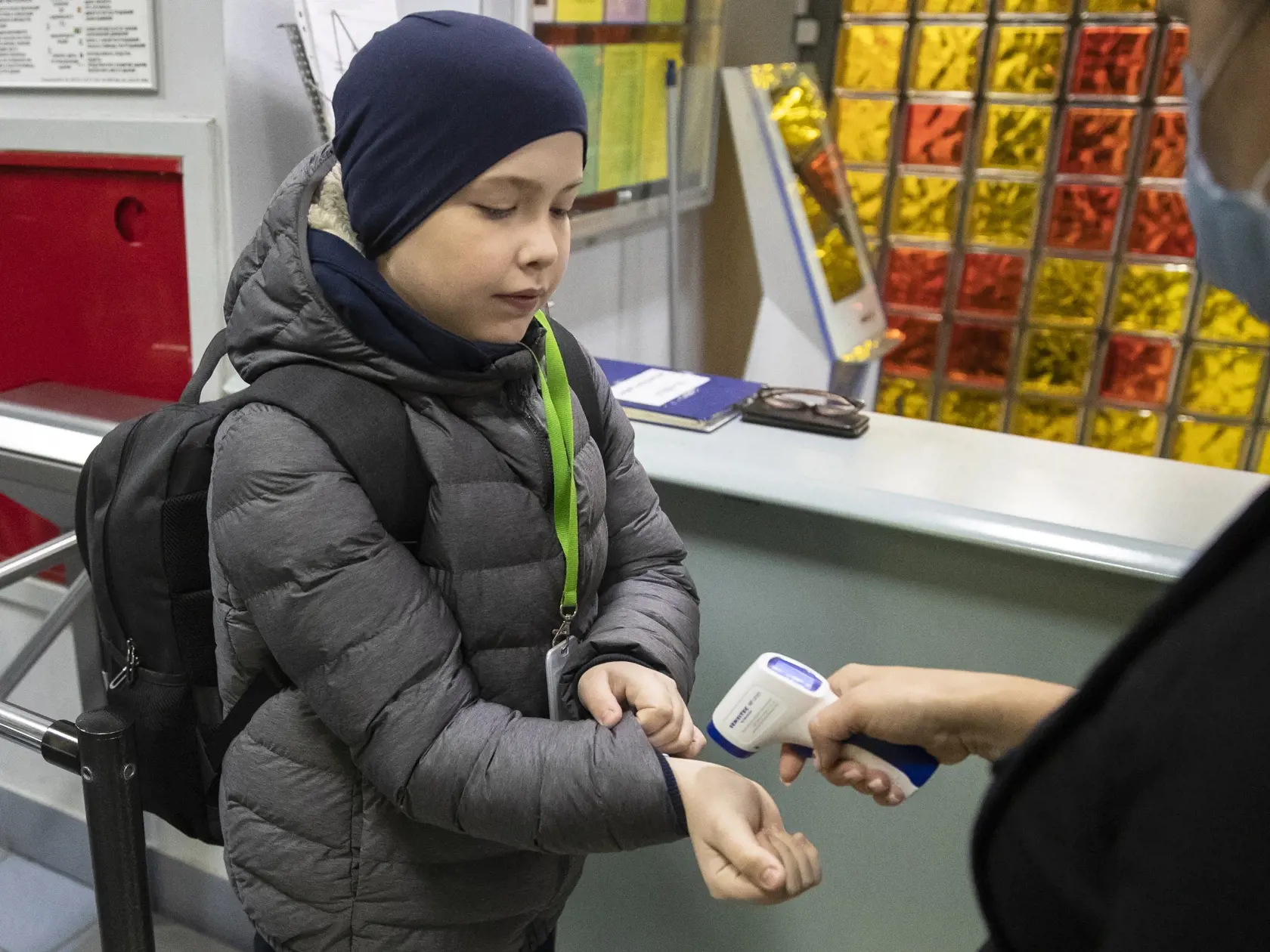 Aj deti v školách musia dodržiavať prísne pravidlá hygieny.