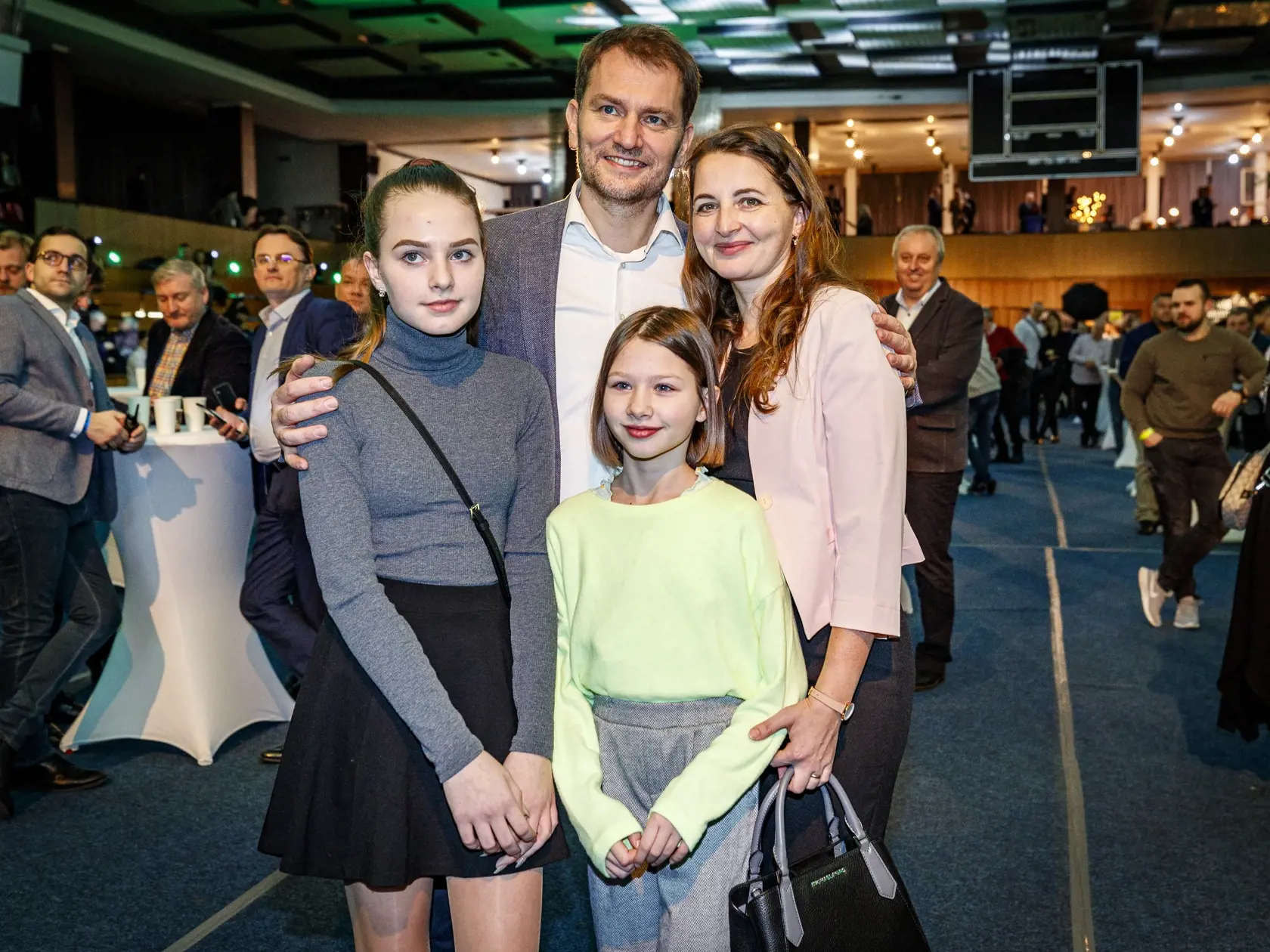 Na snímke Igor Matovič s rodinou v centrále politickej strany OĽANO počas noci volieb do Národnej rady Slovenskej republiky, 29.2.2020