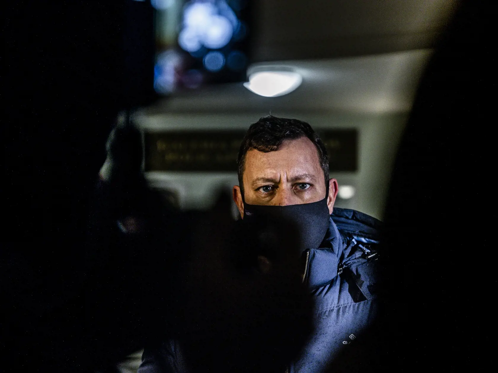 Daniel Lipšic, obhajca obvineného námestníka riaditeľa Slovenskej informačnej služby Borisa Beňa sa dostavil do budovy Prezídia policajného zboru na výsluch bývalého prezidenta PZ SR Milana Lučanského.