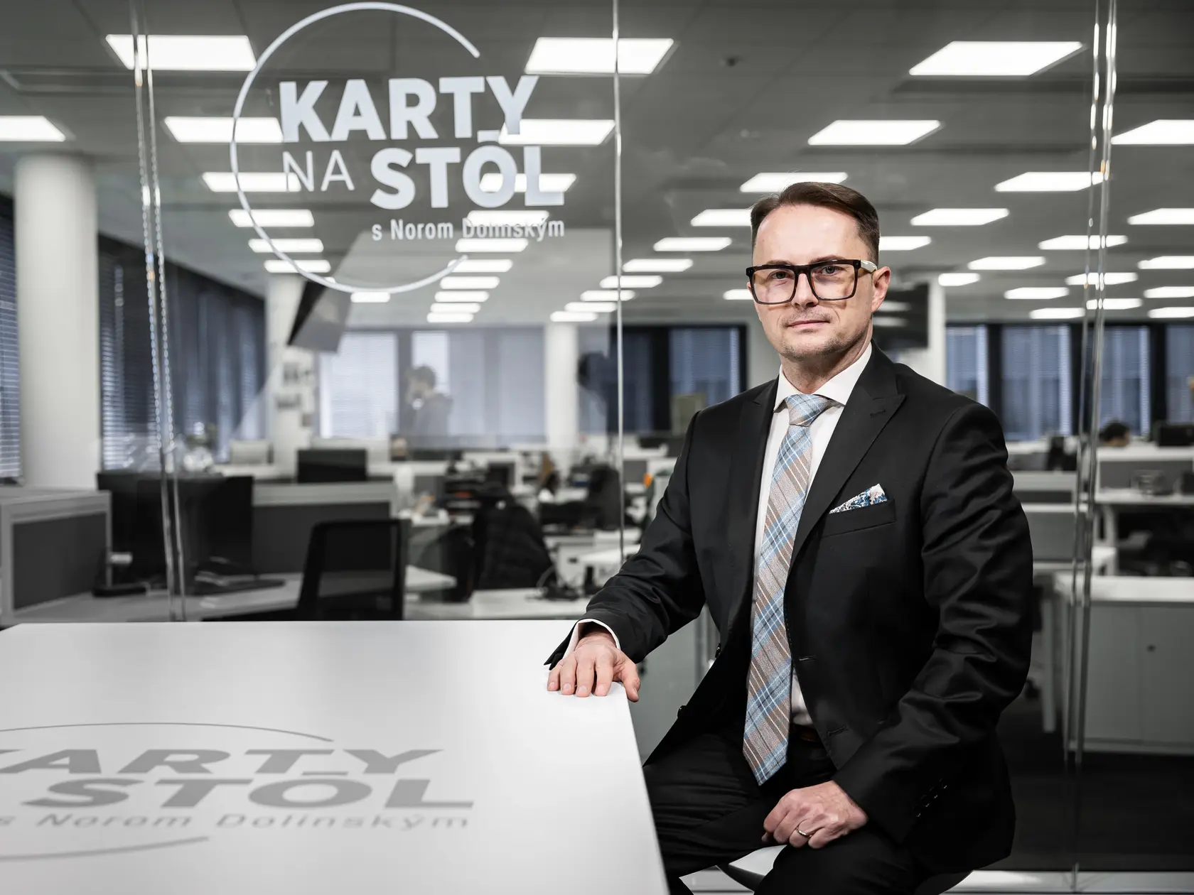 Diskusná relácia "Karty na stôl", ktorej hosťom bol Miroslav Řádek.