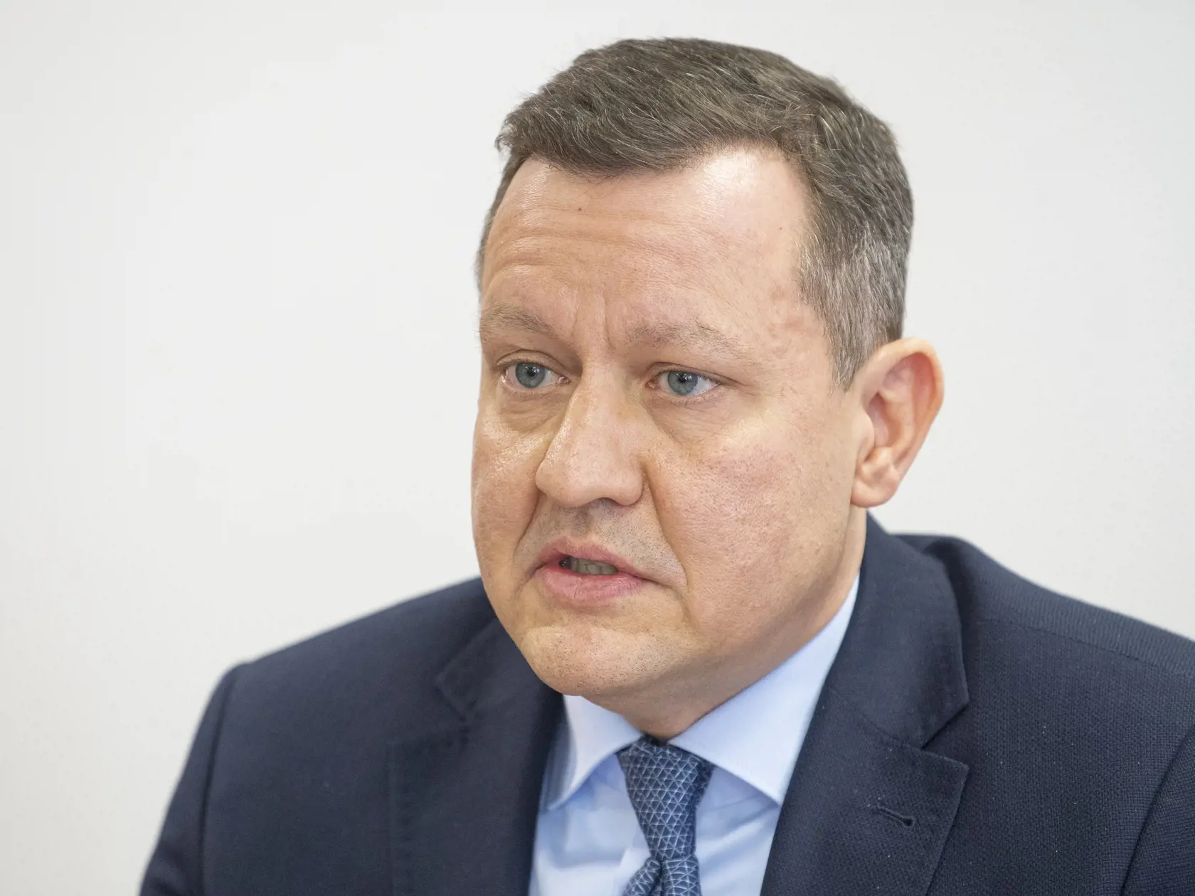 Na snímke špeciálny prokurátor Daniel Lipšic počas tlačovej konferencie na tému Vyjadrenie prokurátorov Úradu špeciálnej prokuratúry (ÚŠP) k aktuálnym trestným kauzám v Pezinku v stredu  25. januára 2023.