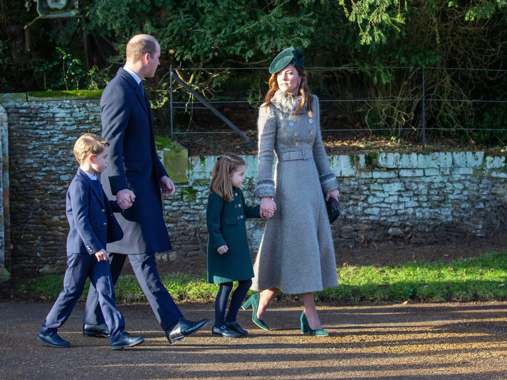 William a Kate cestou do kostola.