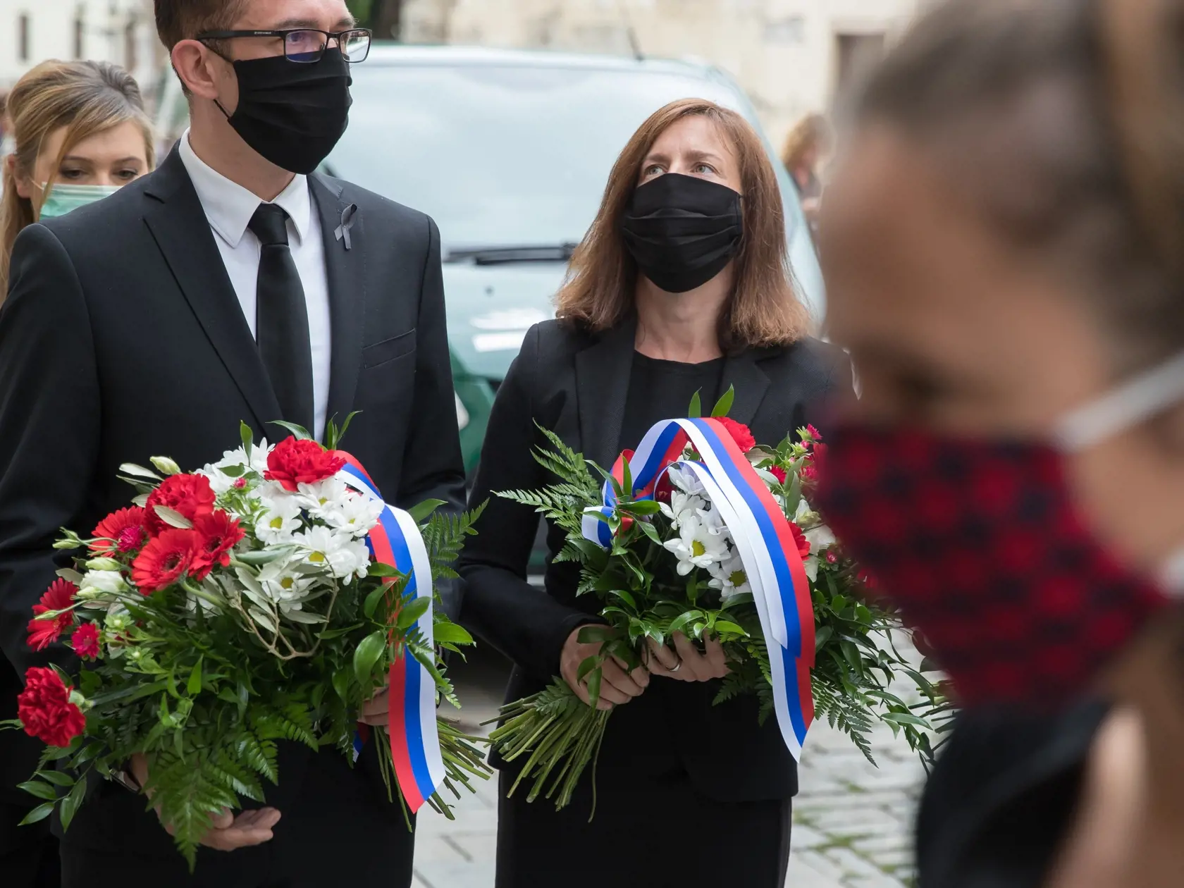 Posledná rozlúčka s štátnym tajomníkom ministerstva kultúry SR Vladimírom Dolinayom, ktorý so svojou manželkou tragicky zahynul pri dopravnej nehode.