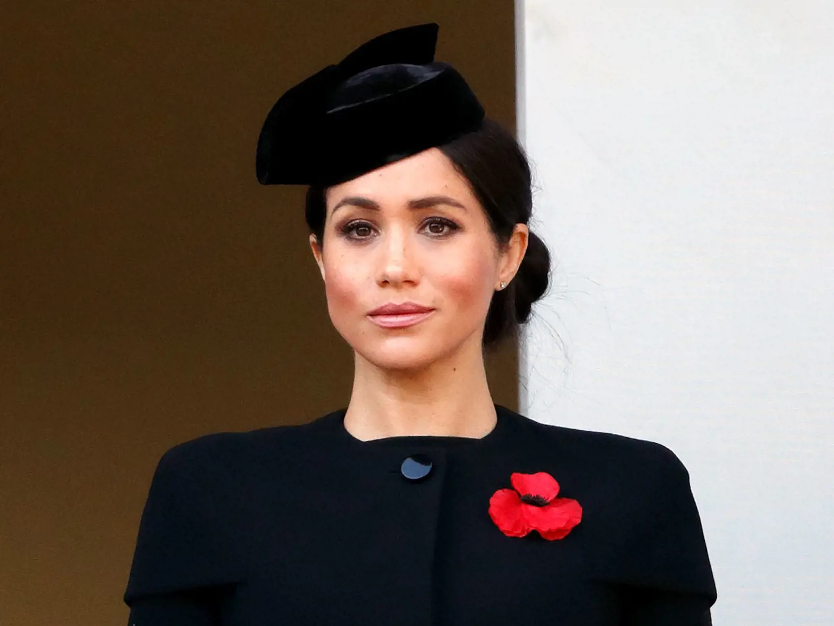 Kate sa po chemoterapii zúčastnila na nedávnom podujatí Rememberance service, kde sa na oslave veteránov pripojila k zvyšku kráľovskej rodiny. Princ Harry a Meghan však chýbali.