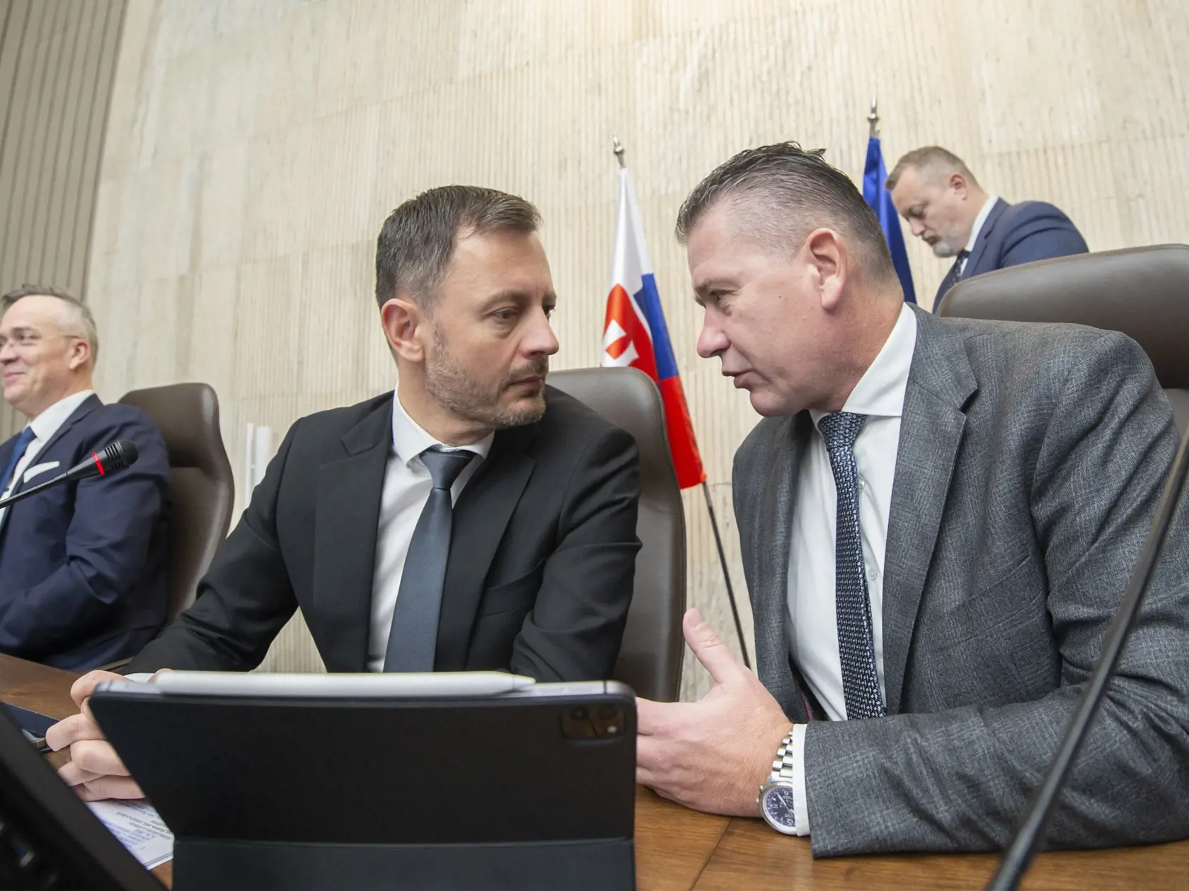 Nezanedbateľný je aj fakt, že práve Klimek sa vo veľkej miere zaslúžil o zrušenie bankového odvodu.