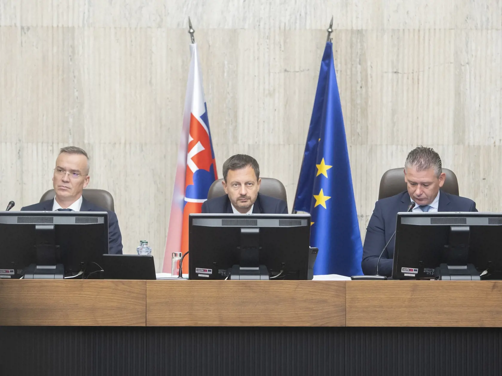 Nezanedbateľný je aj fakt, že práve Klimek sa vo veľkej miere zaslúžil o zrušenie bankového odvodu.