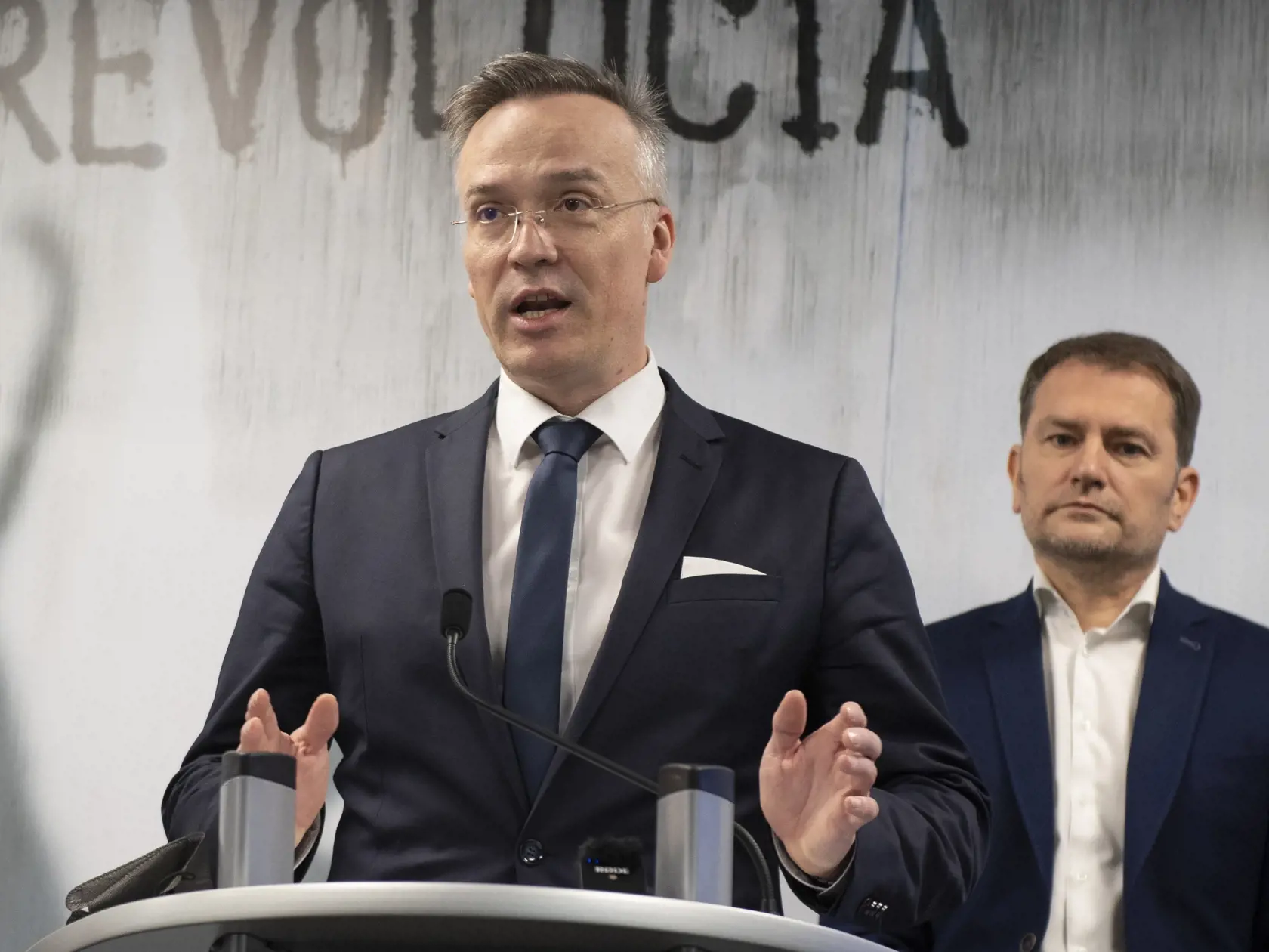 Nezanedbateľný je aj fakt, že práve Klimek sa vo veľkej miere zaslúžil o zrušenie bankového odvodu.