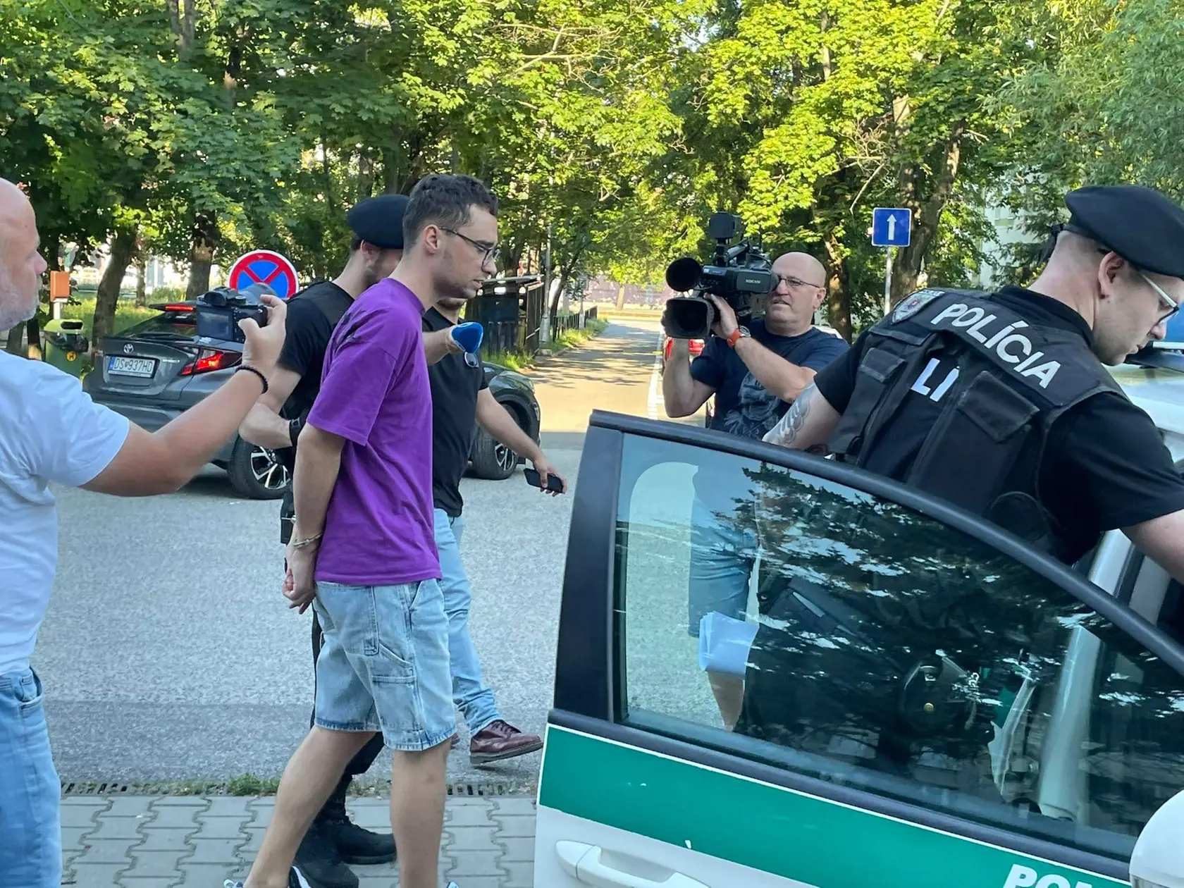 Umiestnený bude v Justičnom paláci.