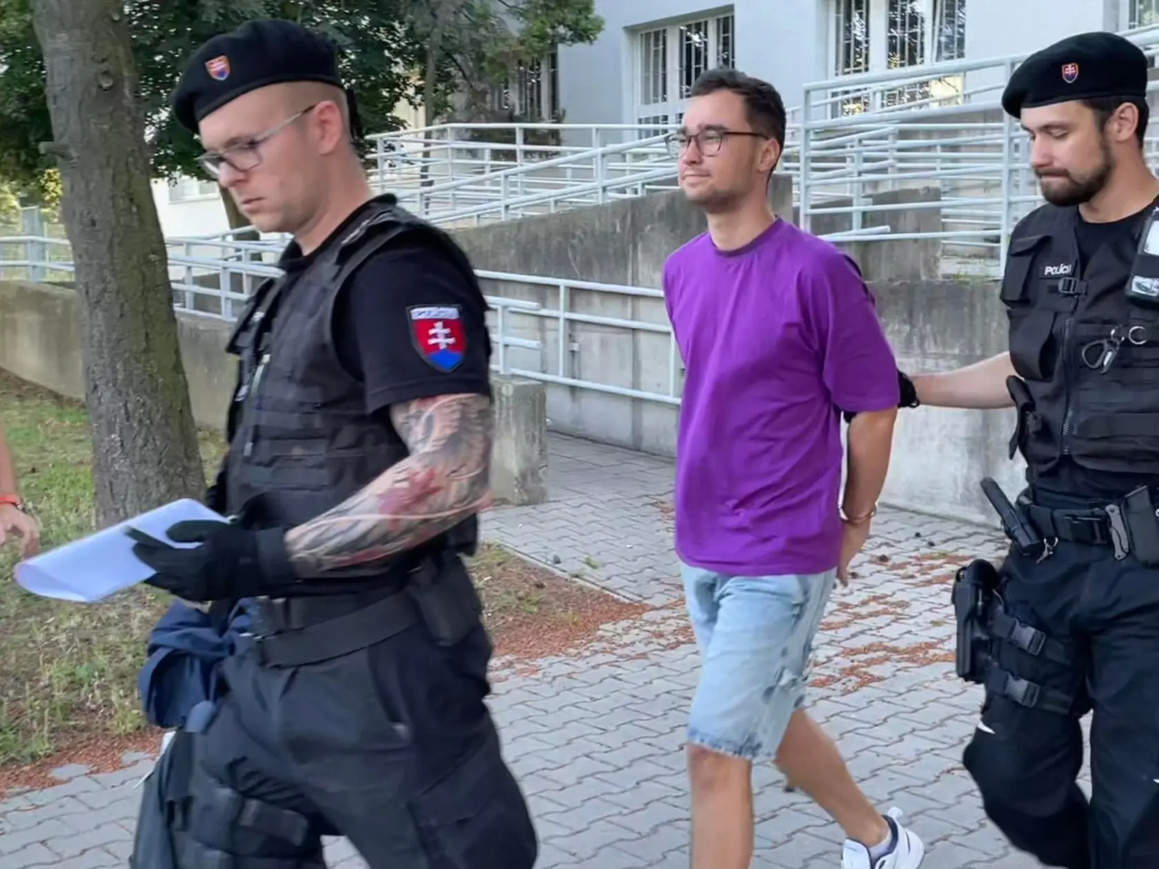 Pri odchode mal úsmev na perách.