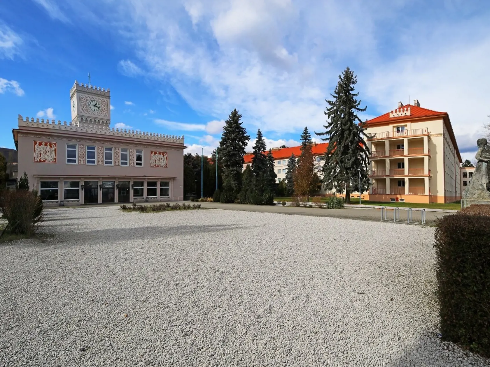 Študentský domov Mladá Garda v Ružinove.