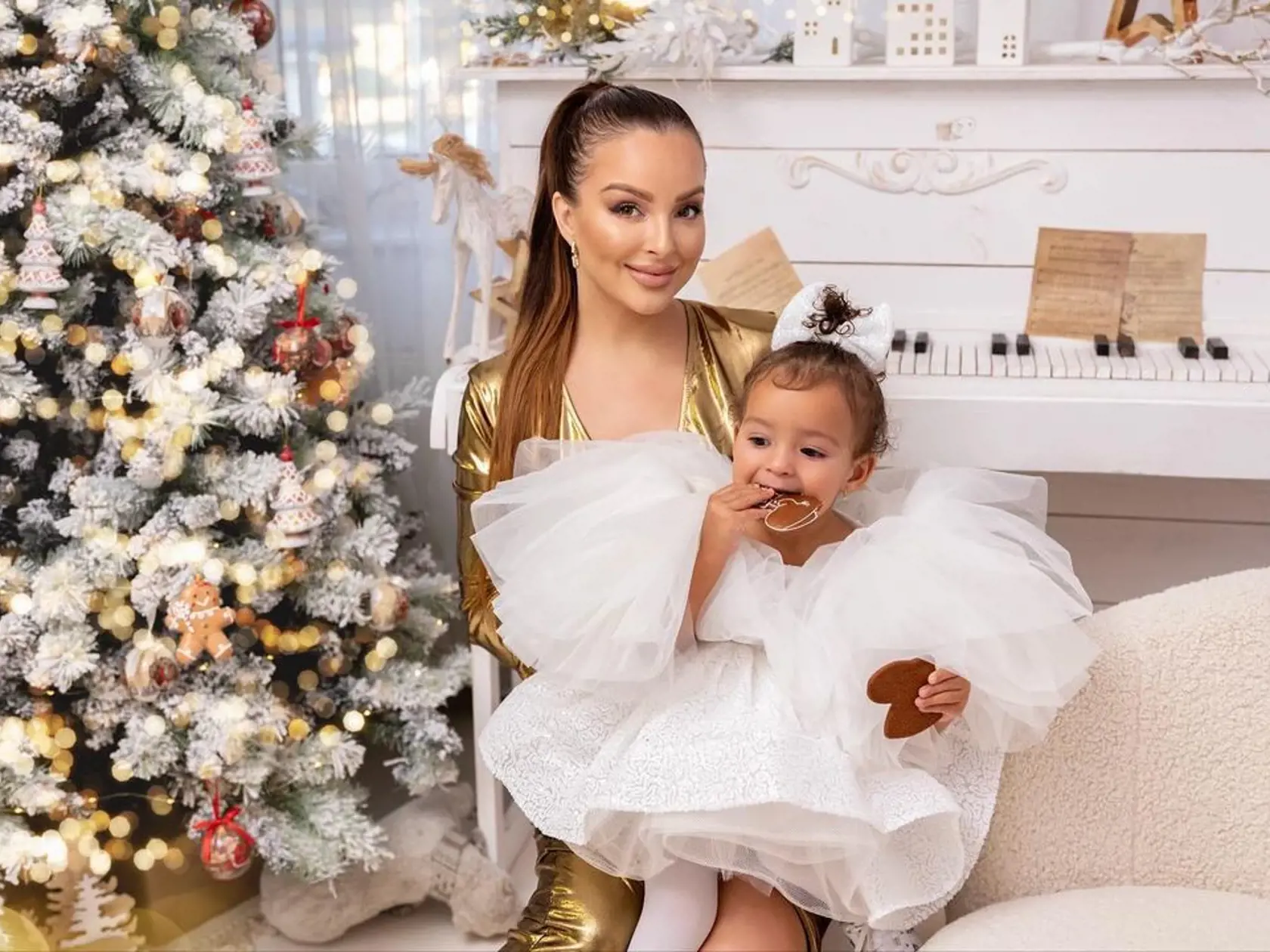 Veronika Nízlová s dcérkou Neou