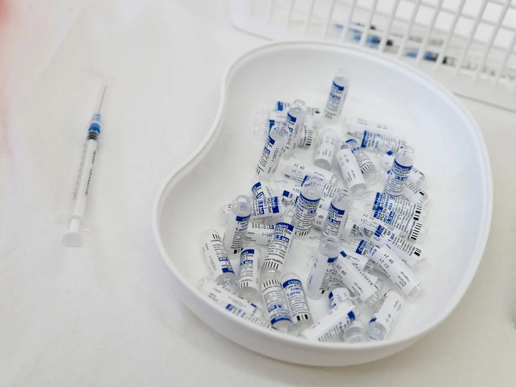 V Maďarsku sa situácia opäť pomaly zhoršuje. Stúpajú hospitalizácie, počet nakazených aj obete covidu.