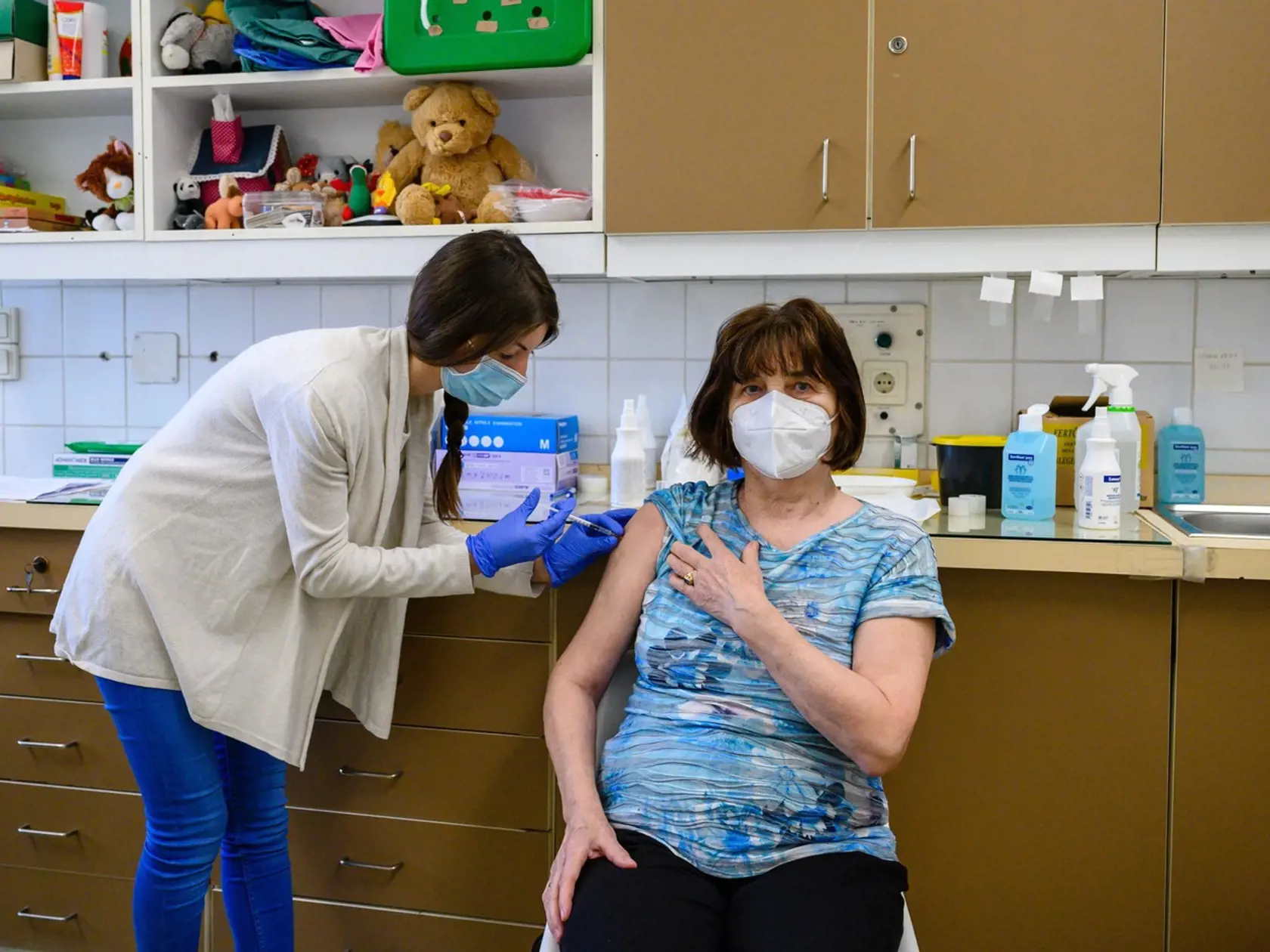 V Maďarsku sa situácia opäť pomaly zhoršuje. Stúpajú hospitalizácie, počet nakazených aj obete covidu.