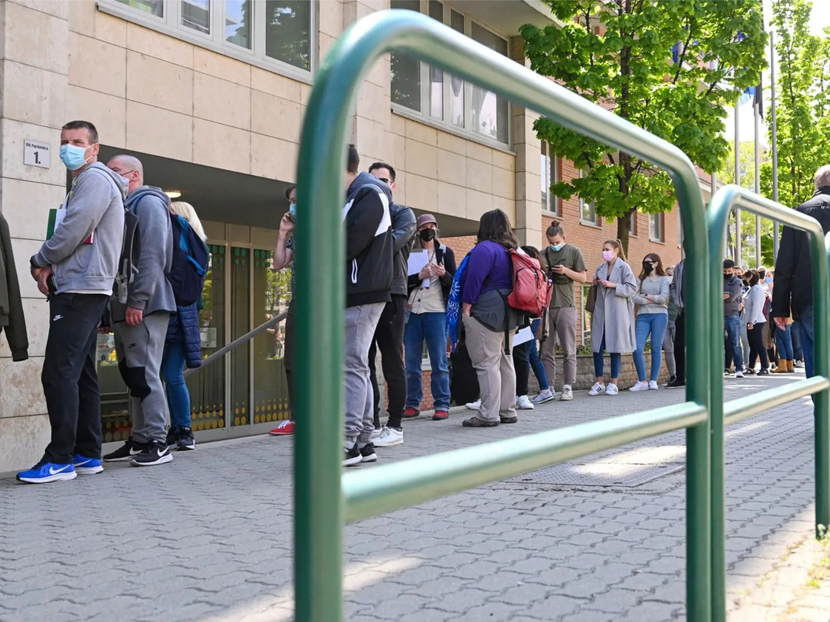 V Maďarsku sa situácia opäť pomaly zhoršuje. Stúpajú hospitalizácie, počet nakazených aj obete covidu.