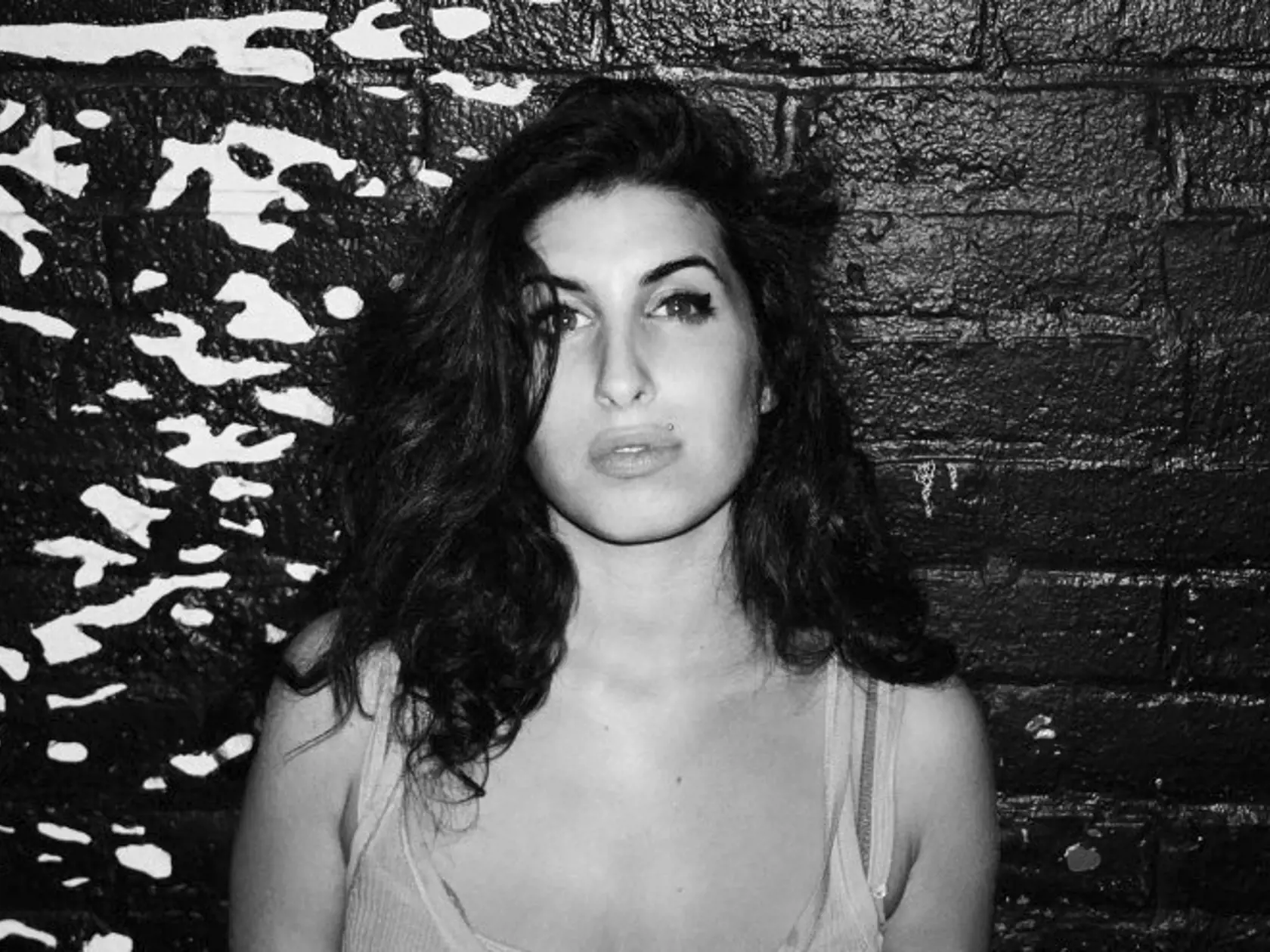 Dožila sa celosvetovej slávy. Aj tak umrela veľmi mladá. Amy Winehouse nezvládla svoj boj s démonmi