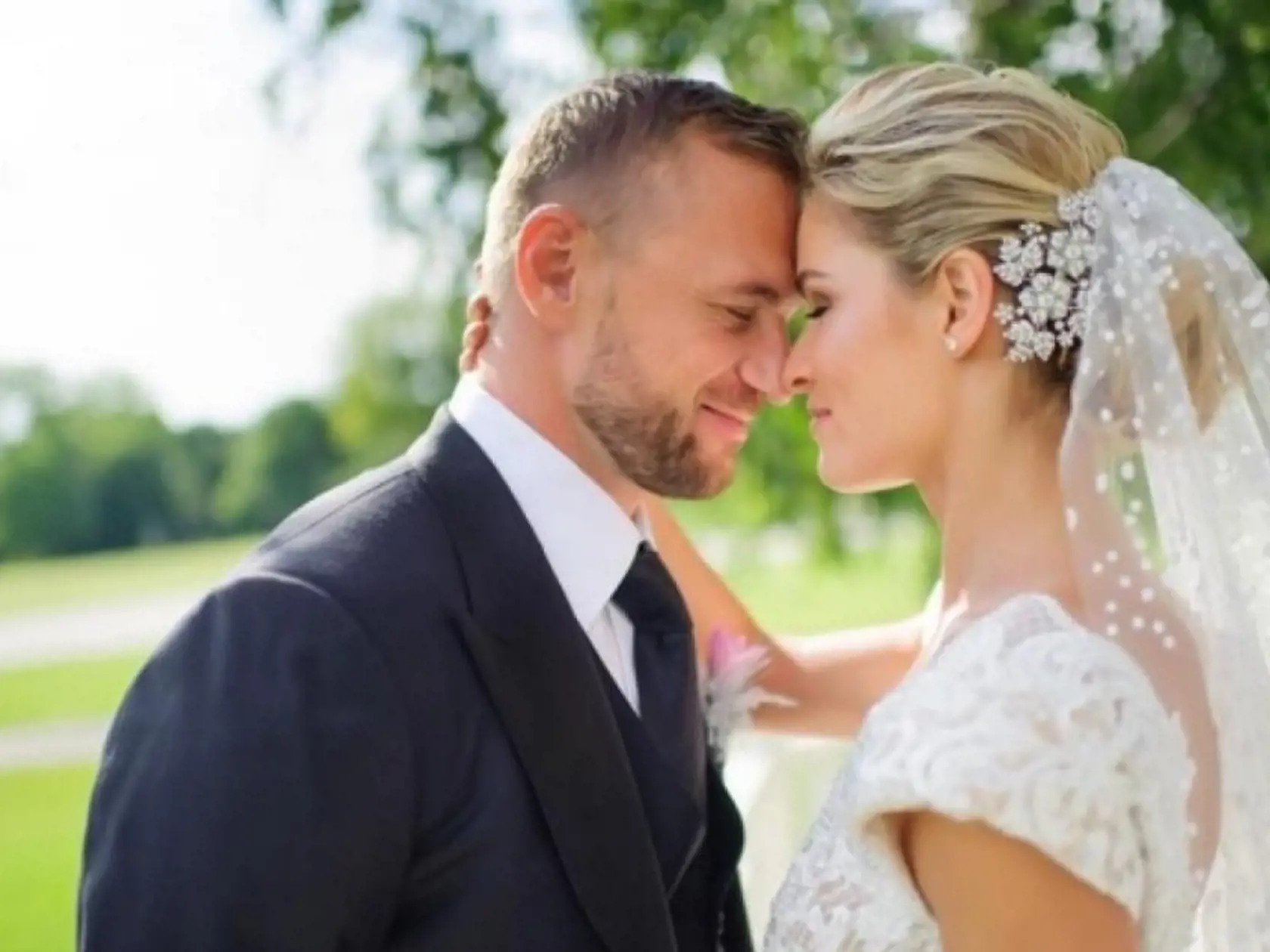 V júli 2017 sa zosobášili aj hokejista Marián Gáborík a tanečnica Ivana Gáborík, predtým Surovcová. Stalo sa tak v romantickom kaštieli v Tomášove