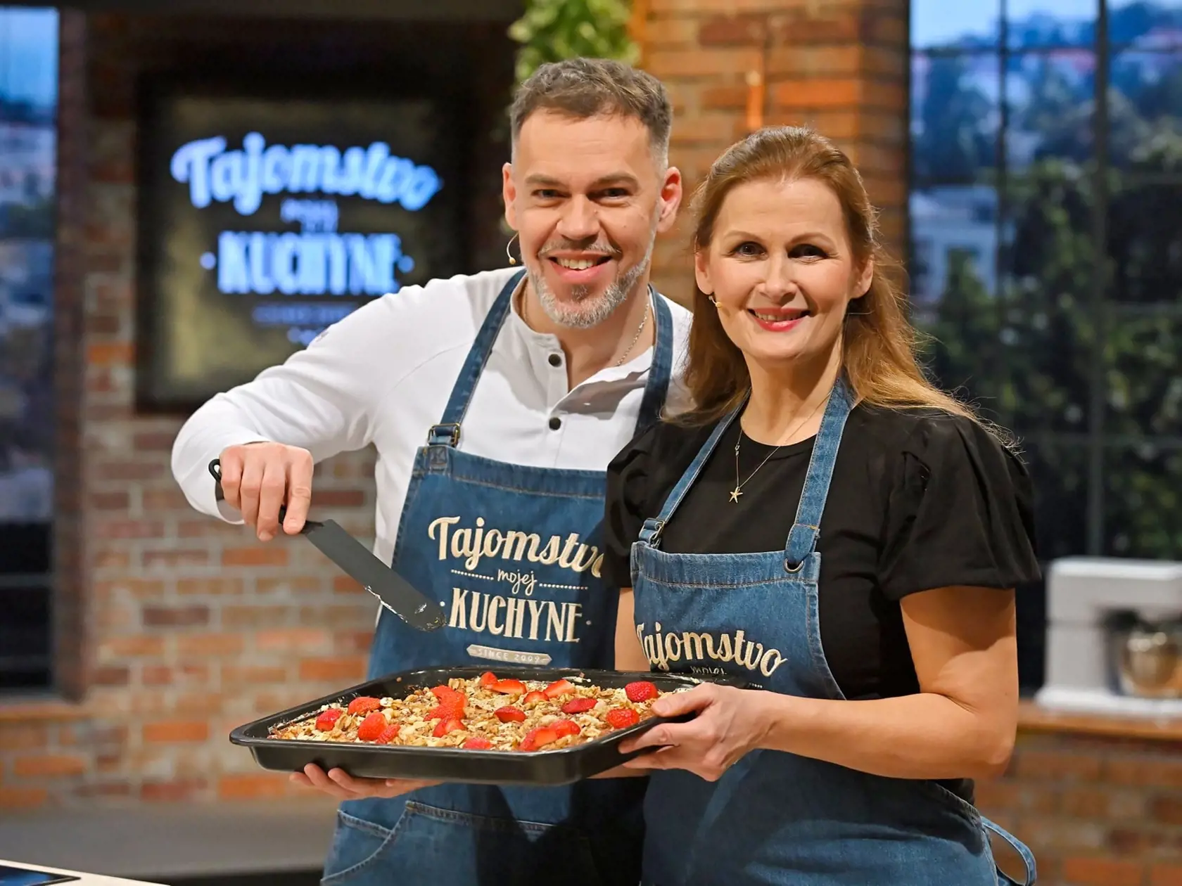 So šéfkuchárom Gabom Kocákom si užila pečenie v šou RTVS Tajomstvo mojej kuchyne.
