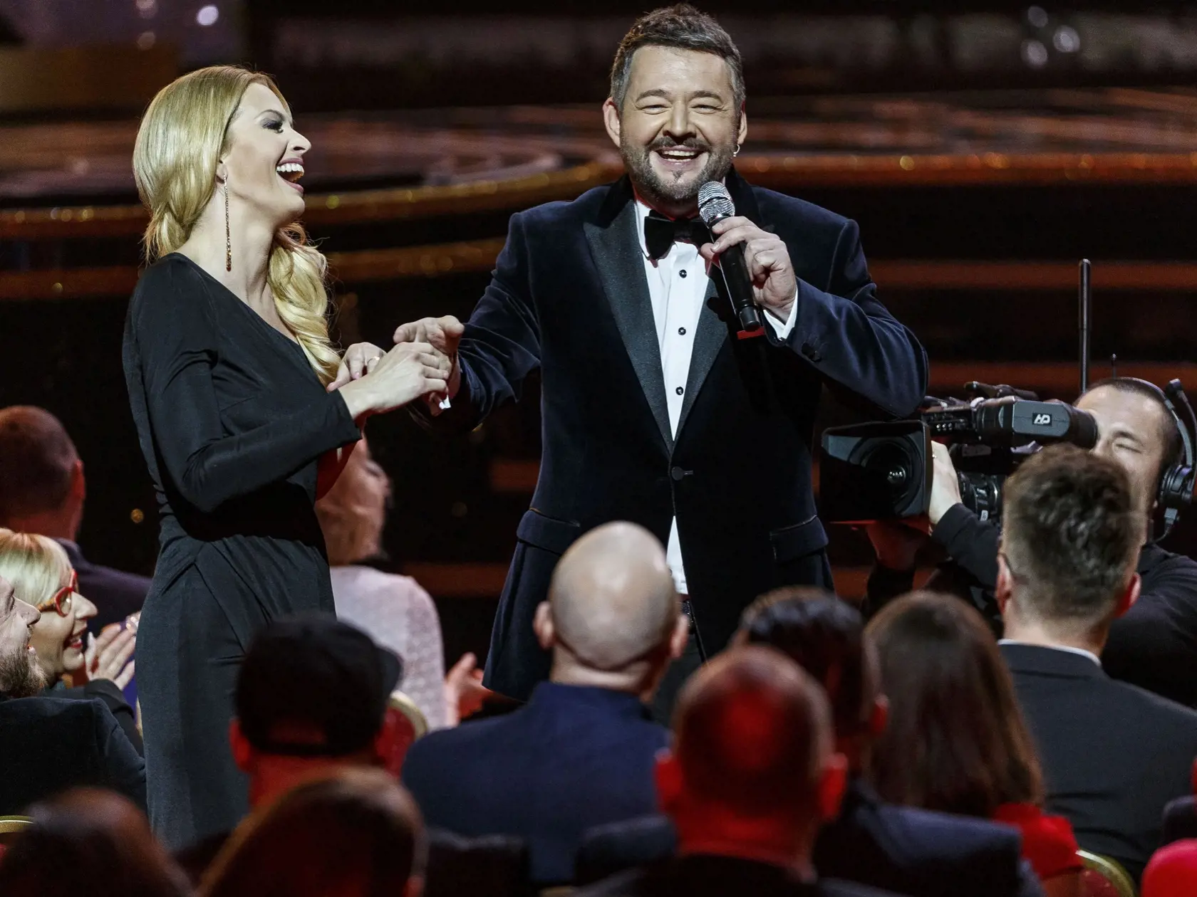 Na snímke Michal Hudák a Marianna Ďurianová počas priameho prenosu z galavečera OTO 2019.