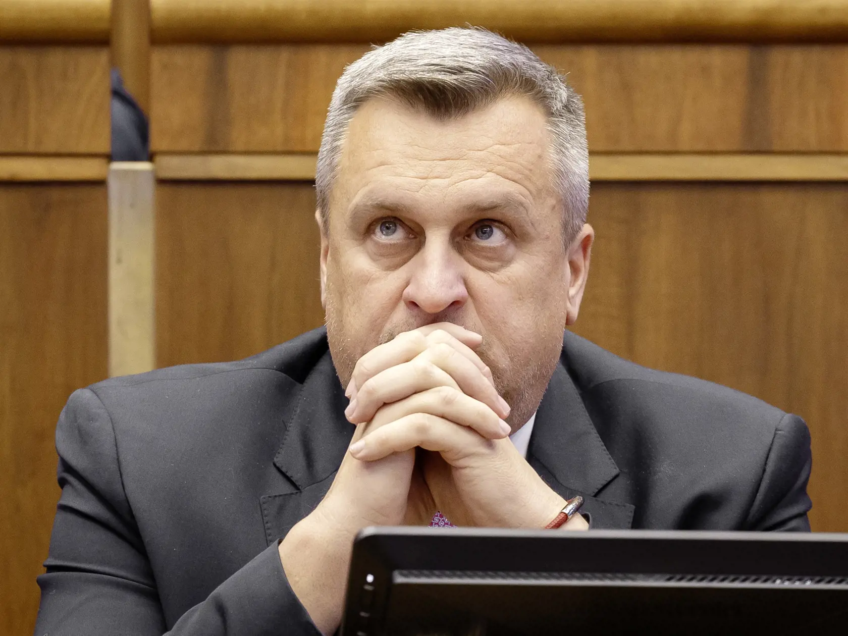 Andrej Danko pochopil, že na základe koaličnej zmluvy nemá nárok na post predsedu NR SR a boja sa vzdal.