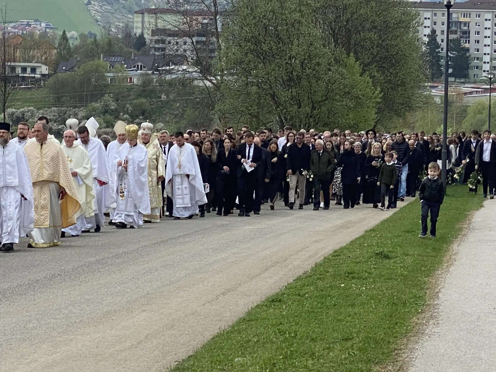 Pohreb troch obetí tragickej havárie pri Spišskej Kapitule v sobotu 6. 4. 2024.